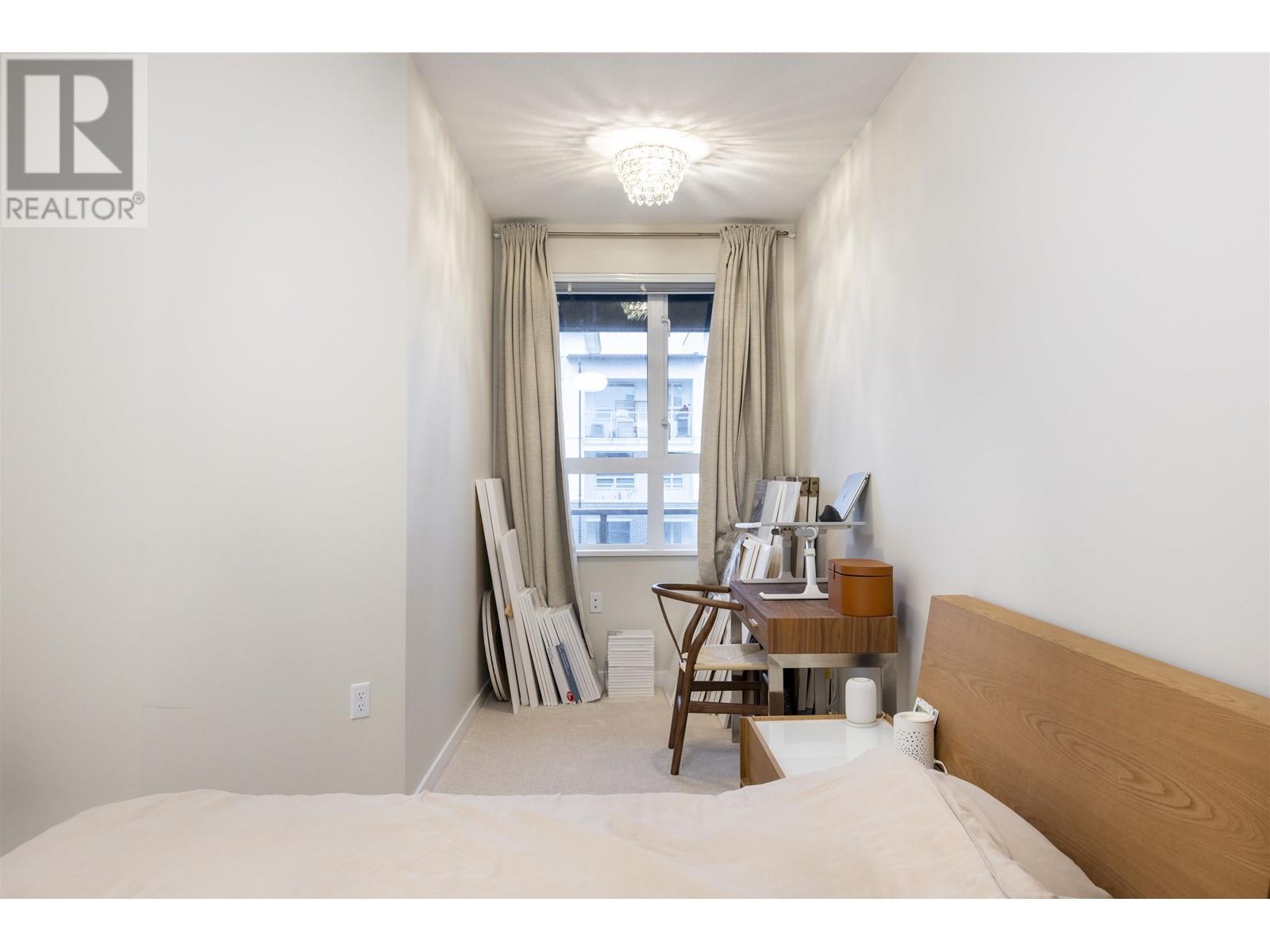 422 9213 Odlin Road Property Photo 11