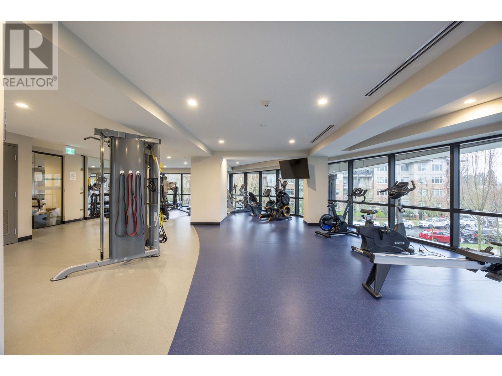 422 9213 Odlin Road Property Photo 23