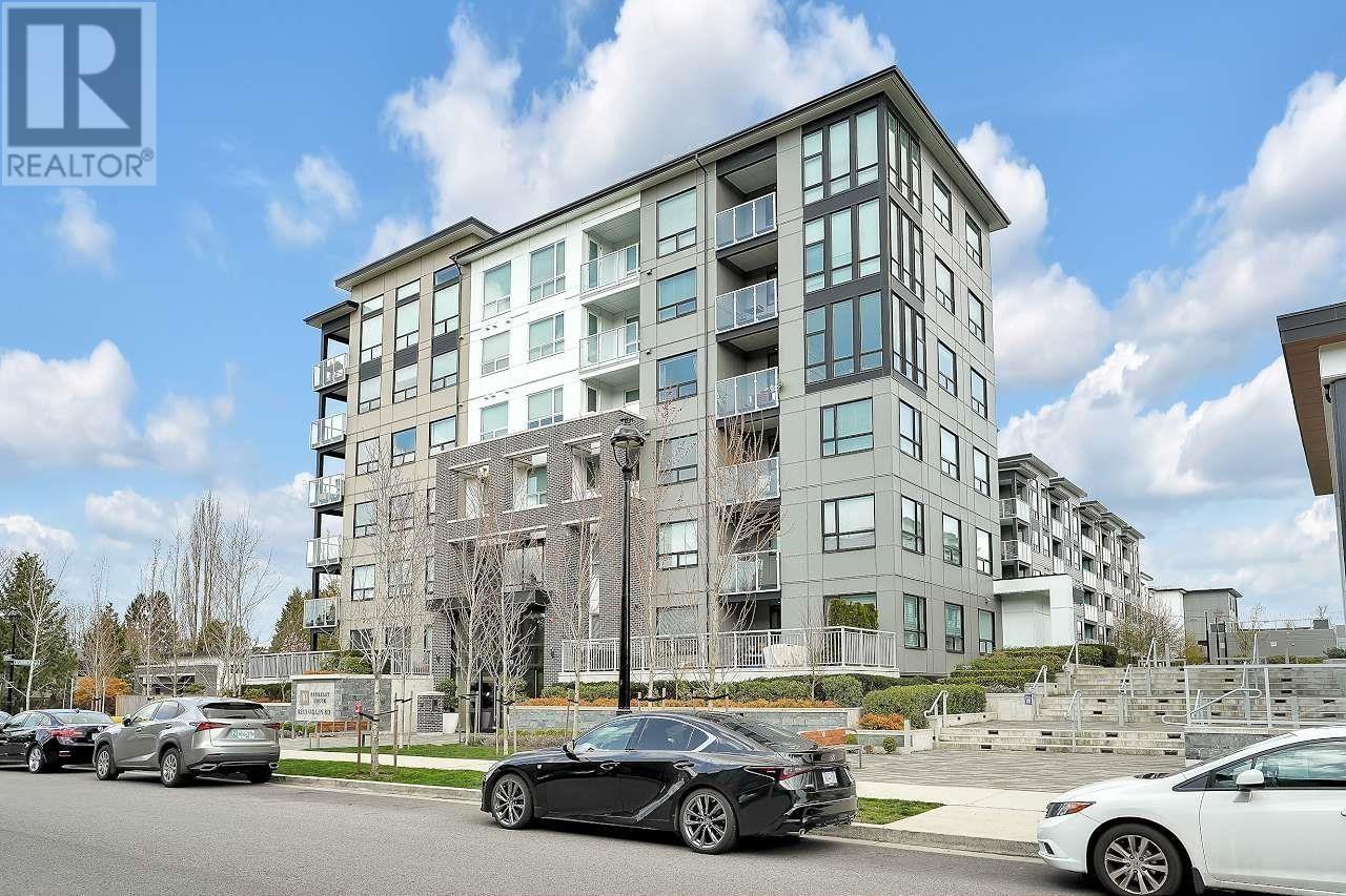 422 9213 Odlin Road Property Photo 27