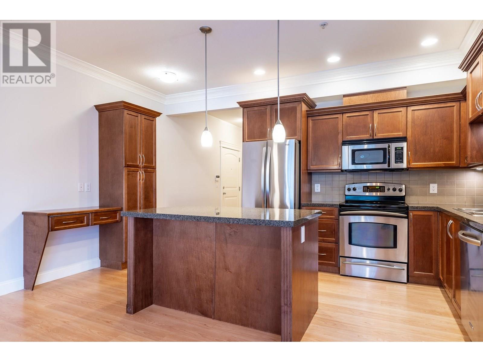 215 22150 Dewdney Trunk Road Property Photo 5