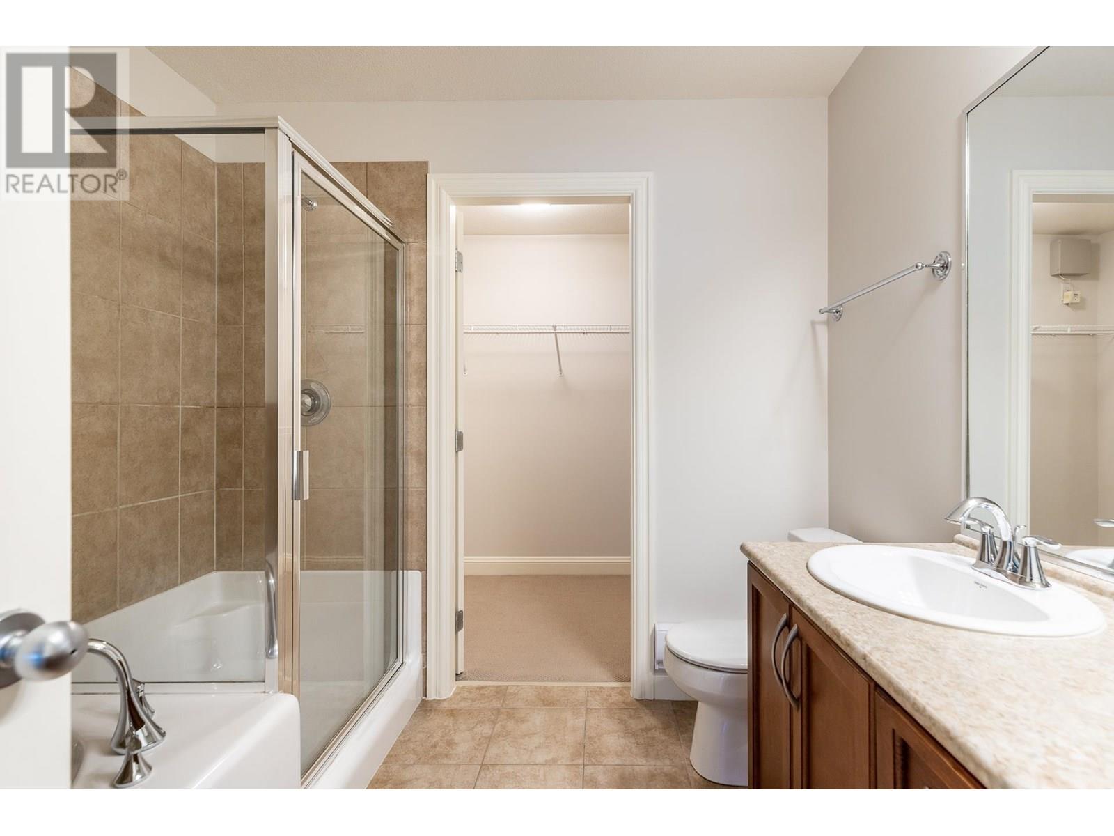 215 22150 Dewdney Trunk Road Property Photo 17