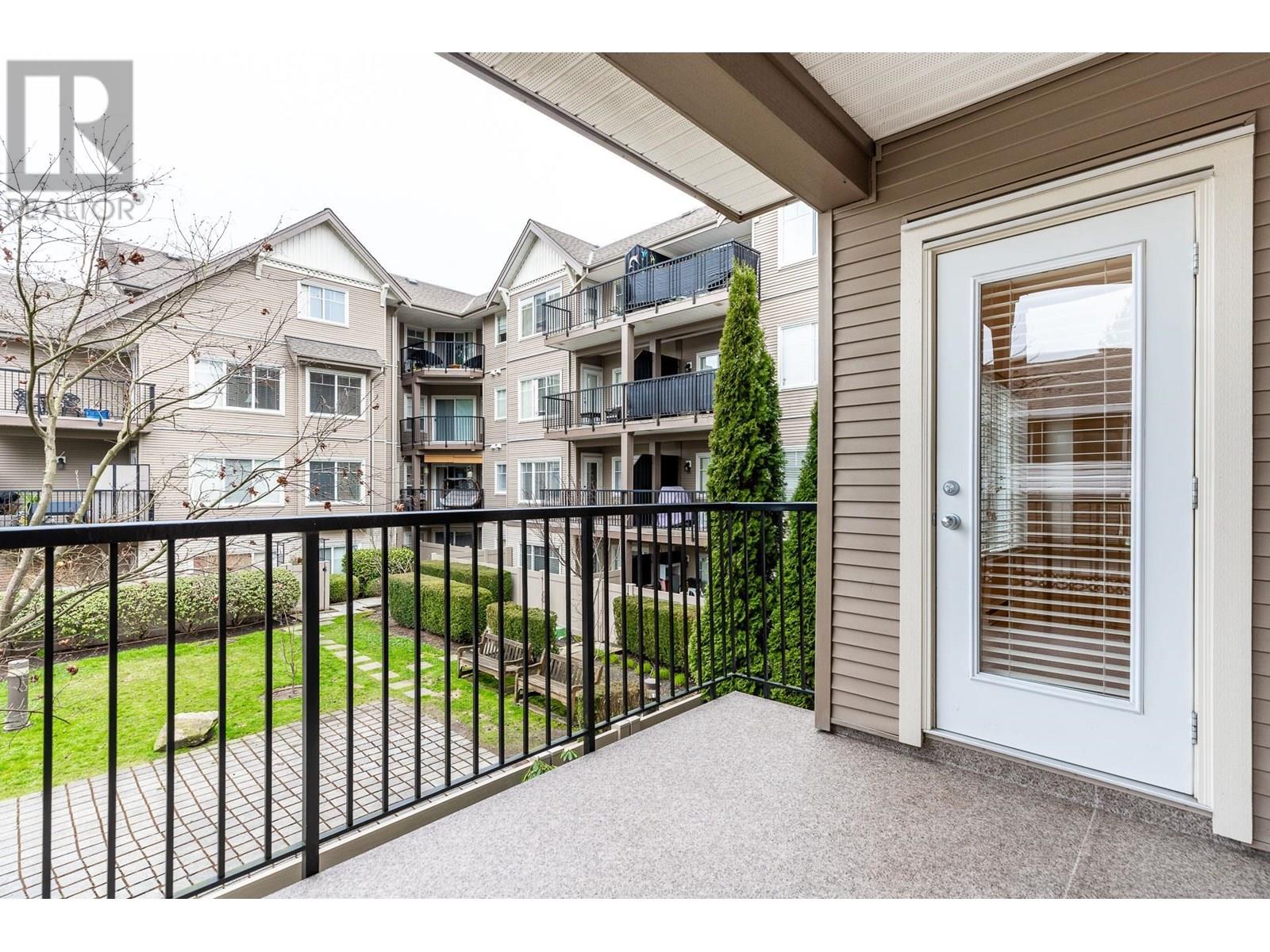 215 22150 Dewdney Trunk Road Property Photo 23