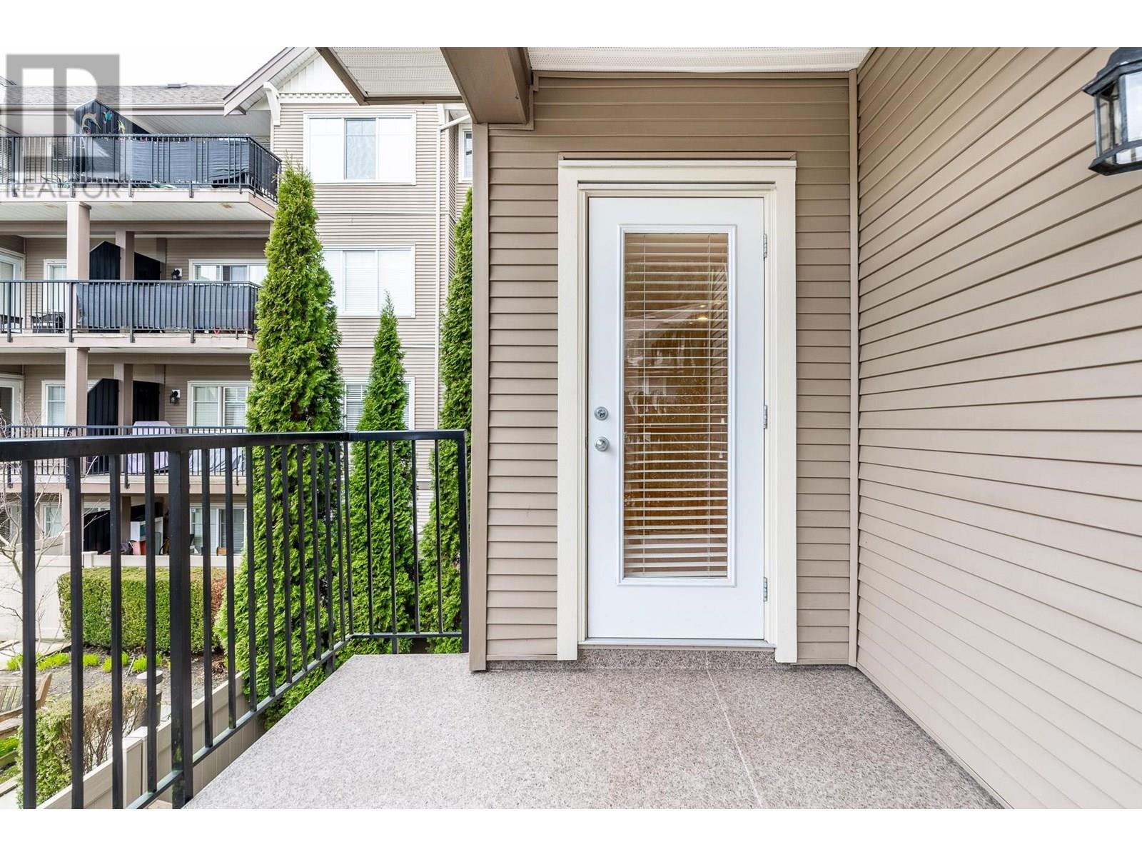 215 22150 Dewdney Trunk Road Property Photo 24
