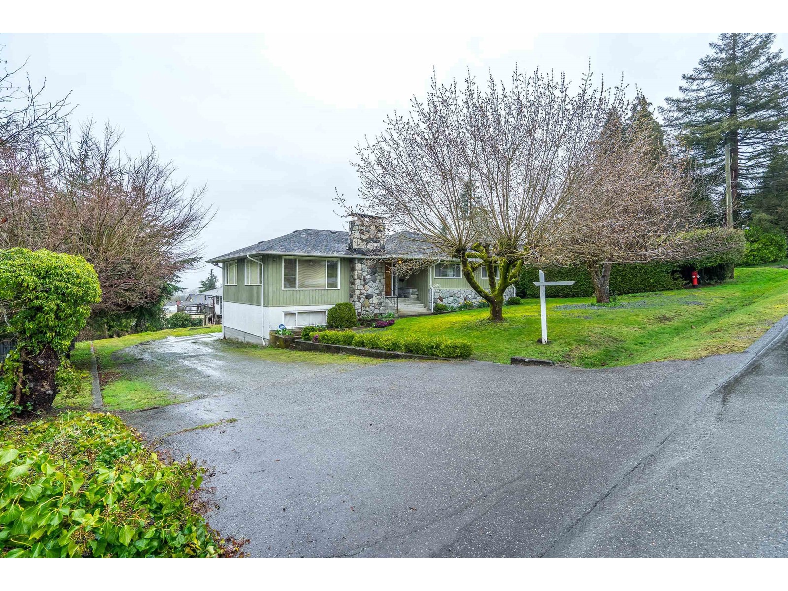 12995 110 AVENUE Property Photo 1