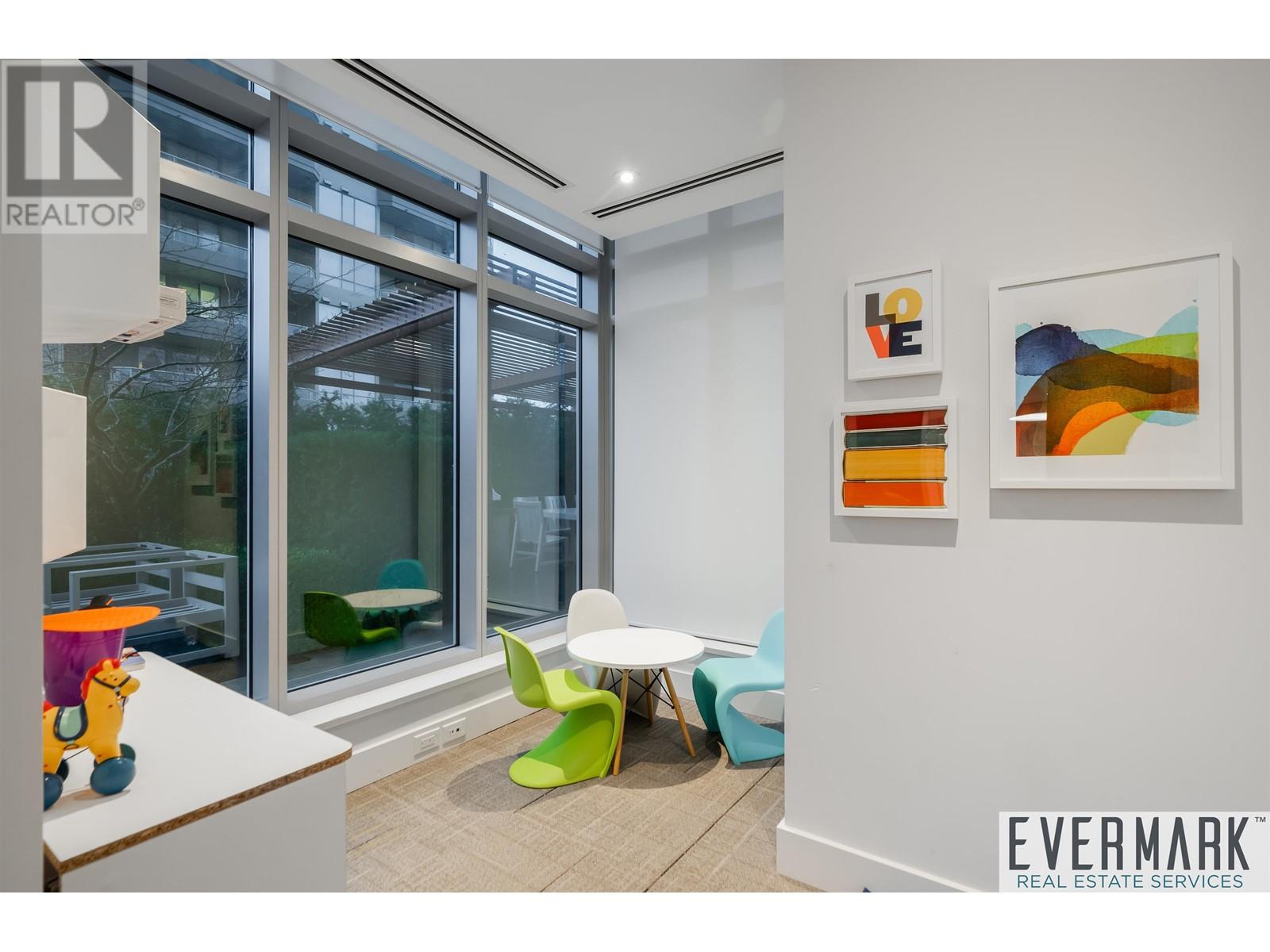 2506 520 Como Lake Avenue Property Photo 12