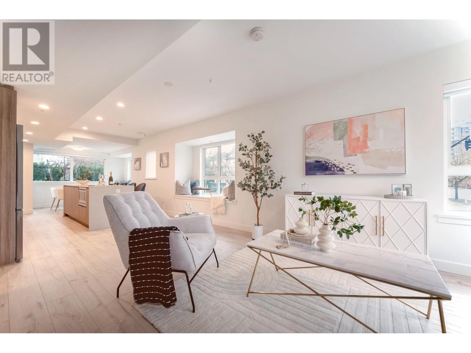 1 8428 PARK ROAD Property Photo 1