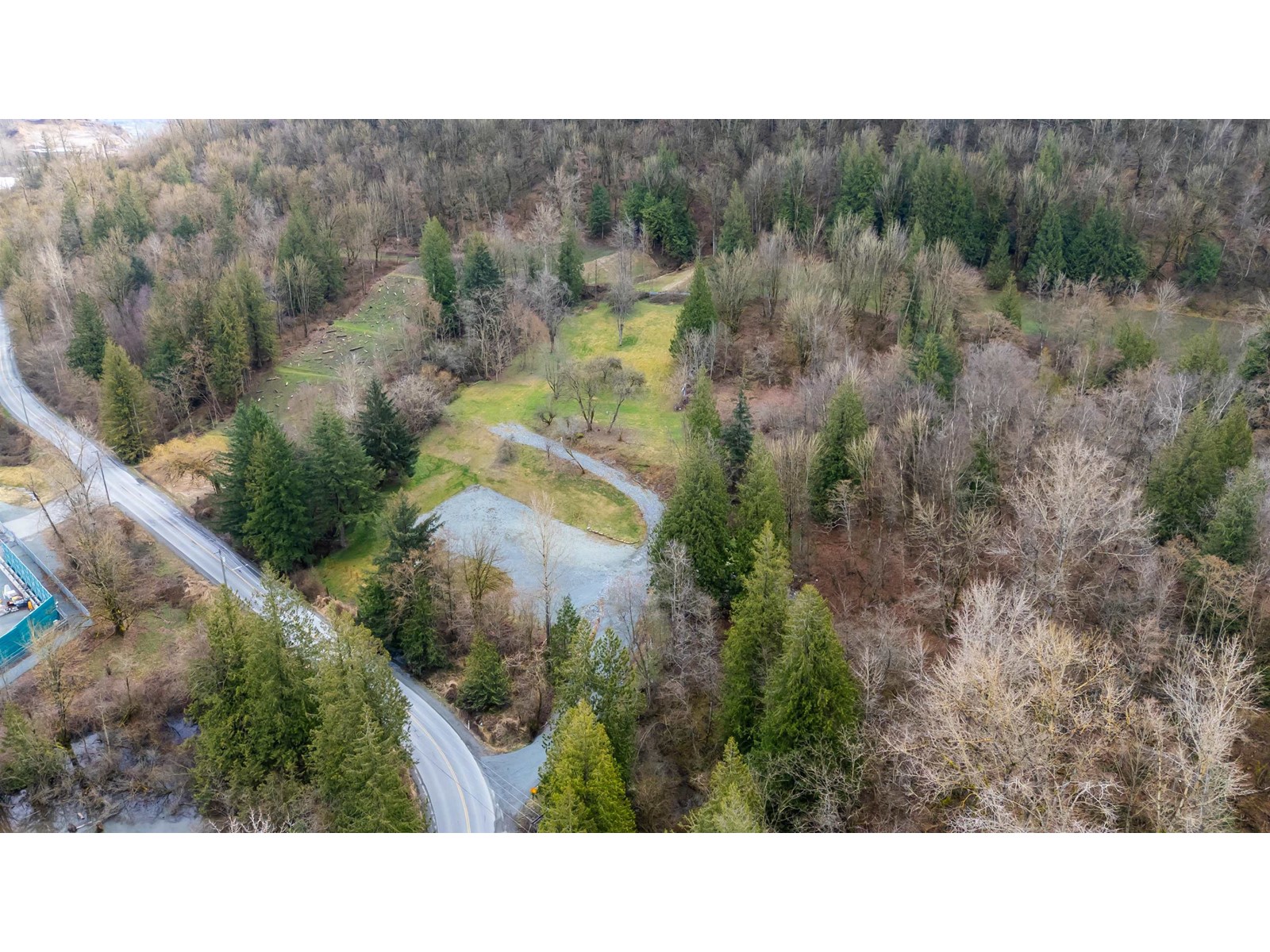 4165 Sumas Mountain Road Property Photo