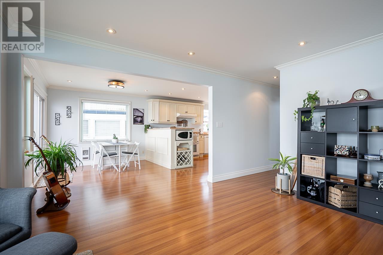 8 3871 W River Road Property Photo 6