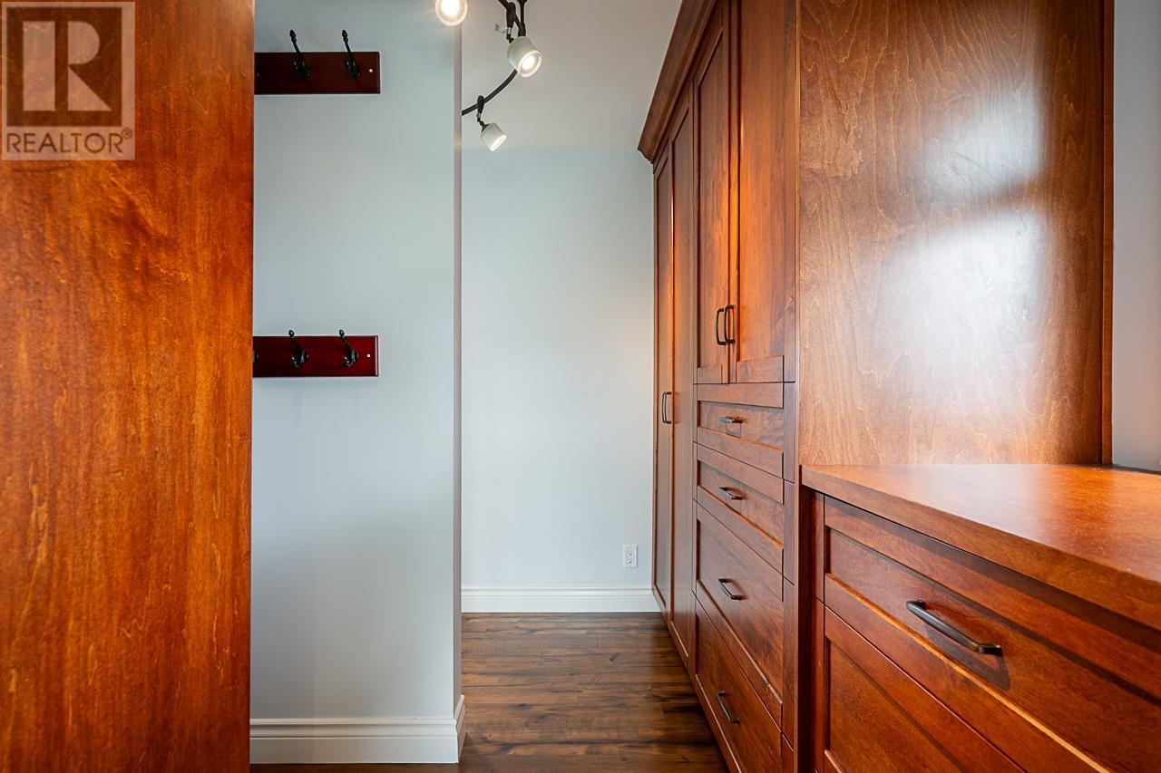 8 3871 W River Road Property Photo 18
