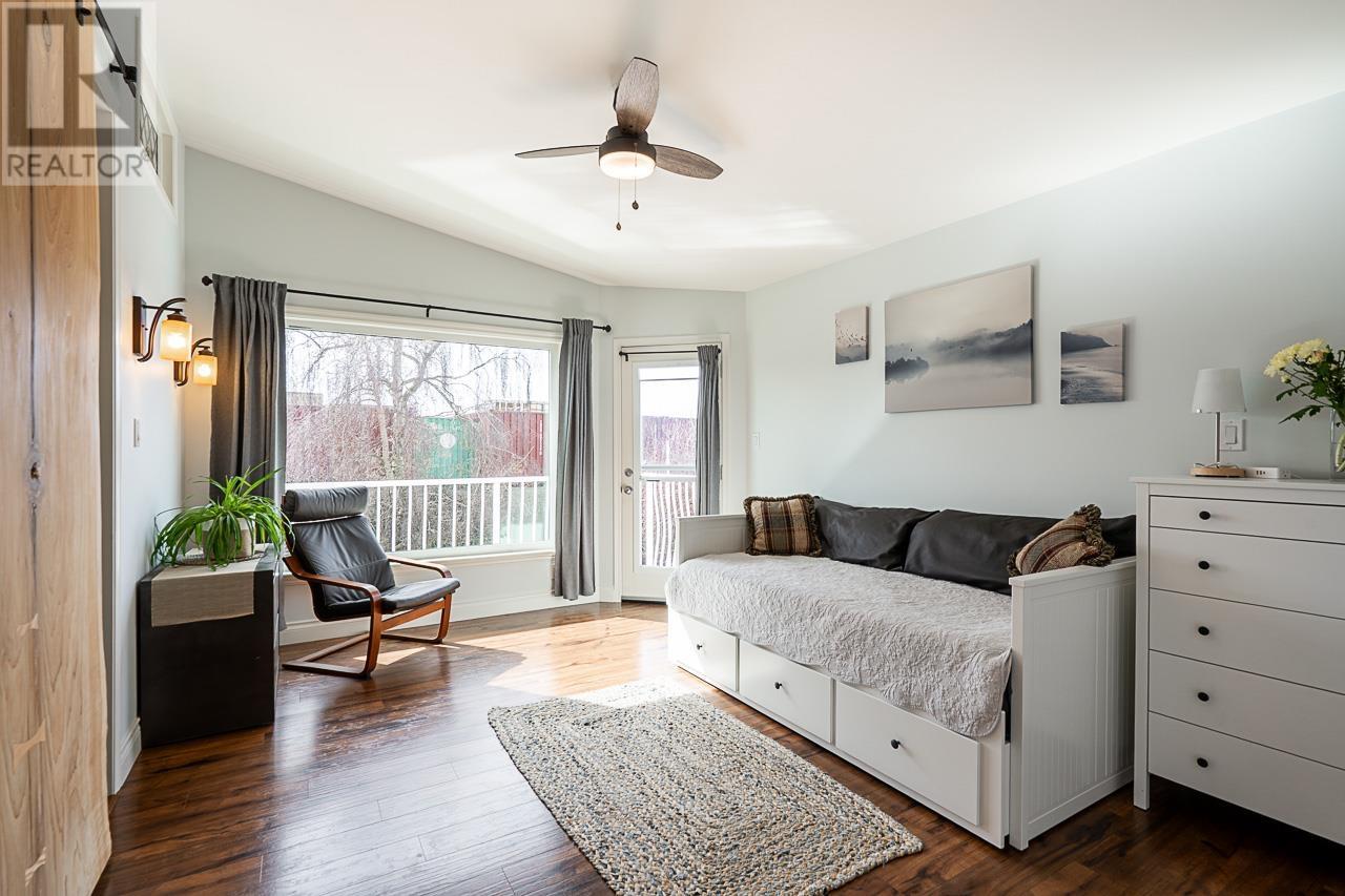 8 3871 W River Road Property Photo 20