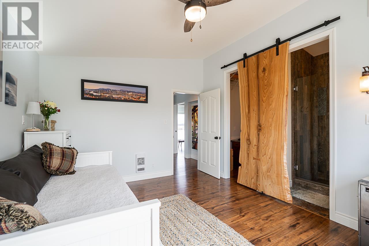 8 3871 W River Road Property Photo 22