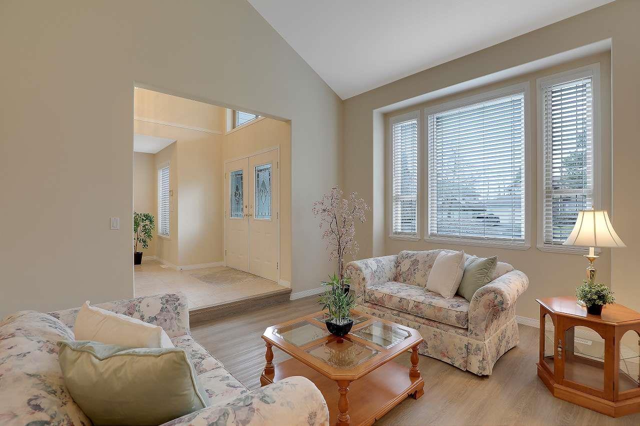 8020 Kestrel Court Property Photo 2