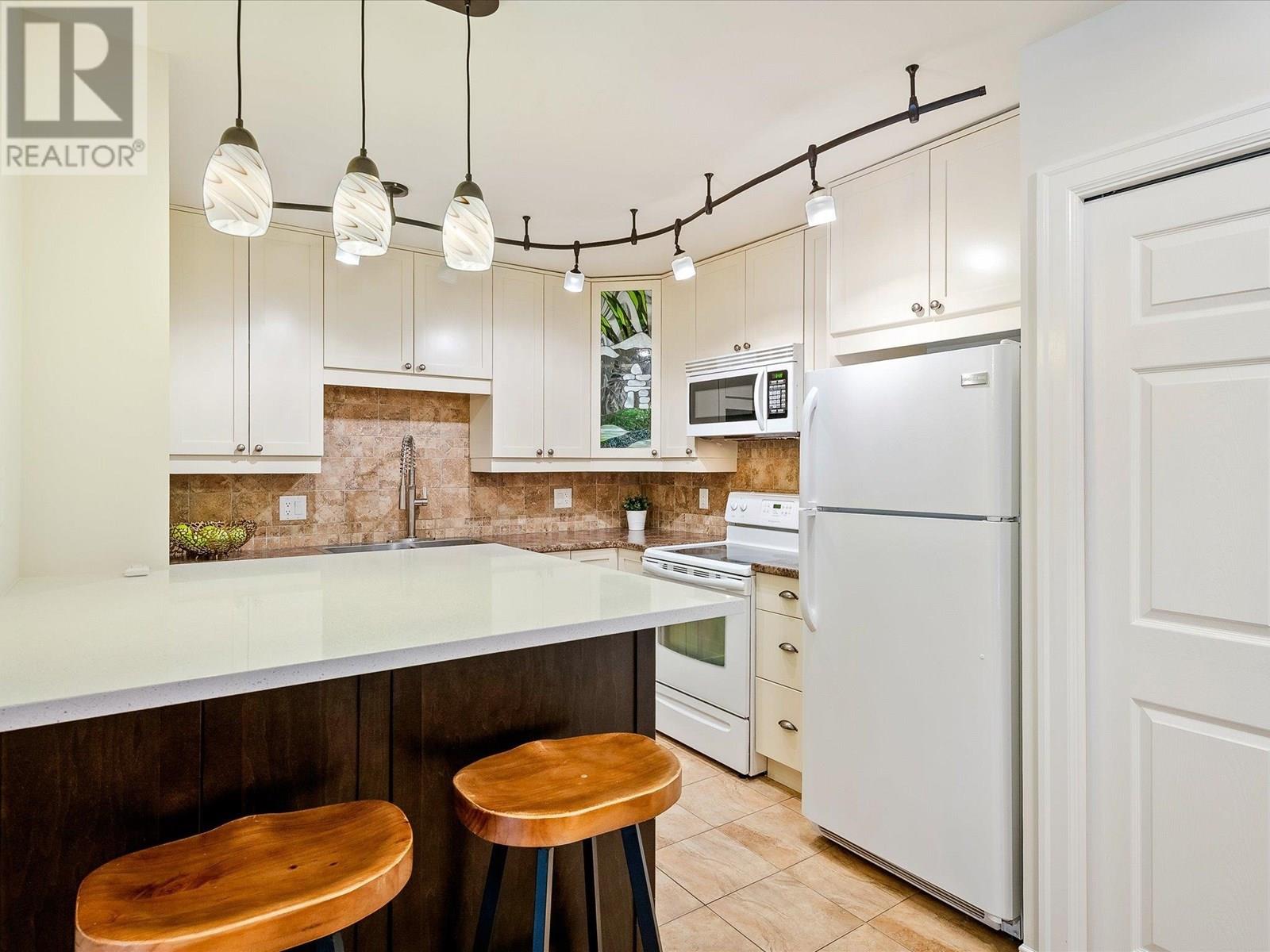 8 4510 Blackcomb Way Property Photo 10