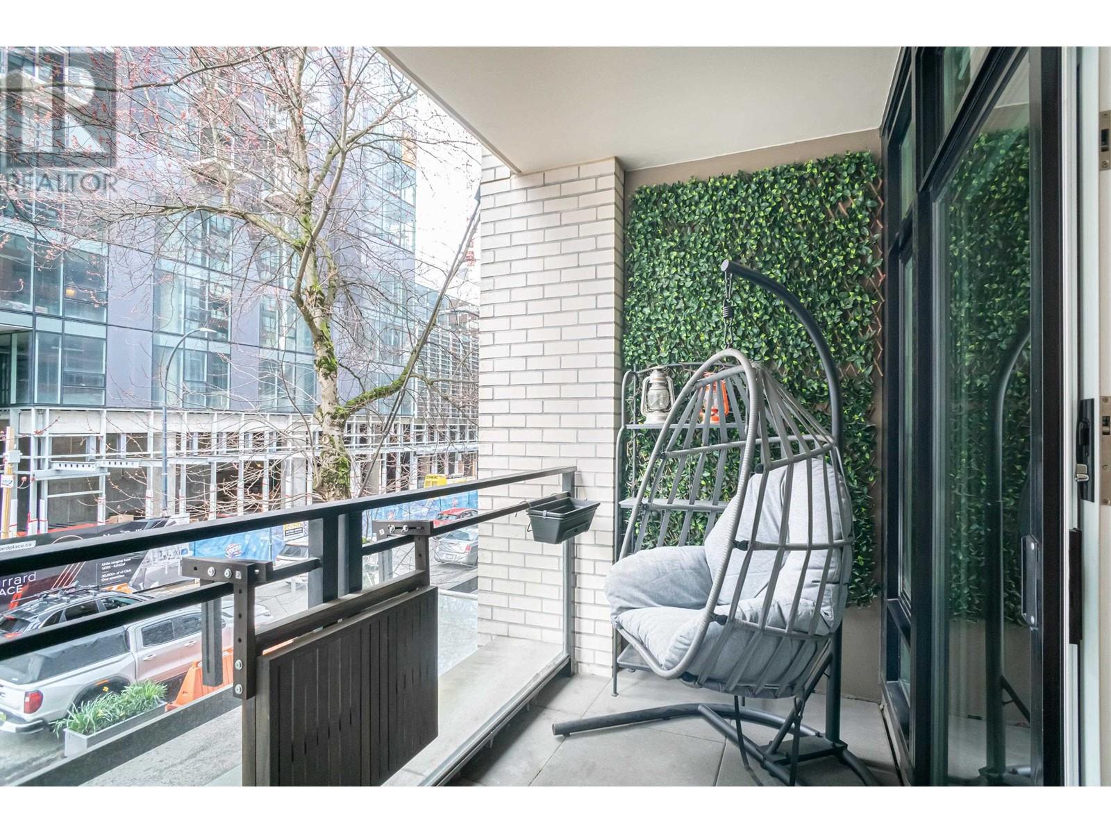 201 1252 Hornby Street Property Photo 7