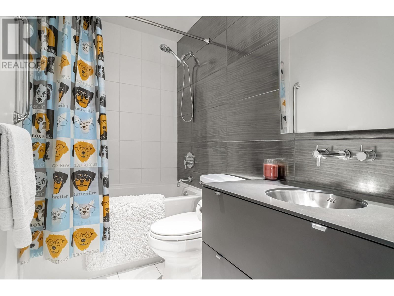 201 1252 Hornby Street Property Photo 11