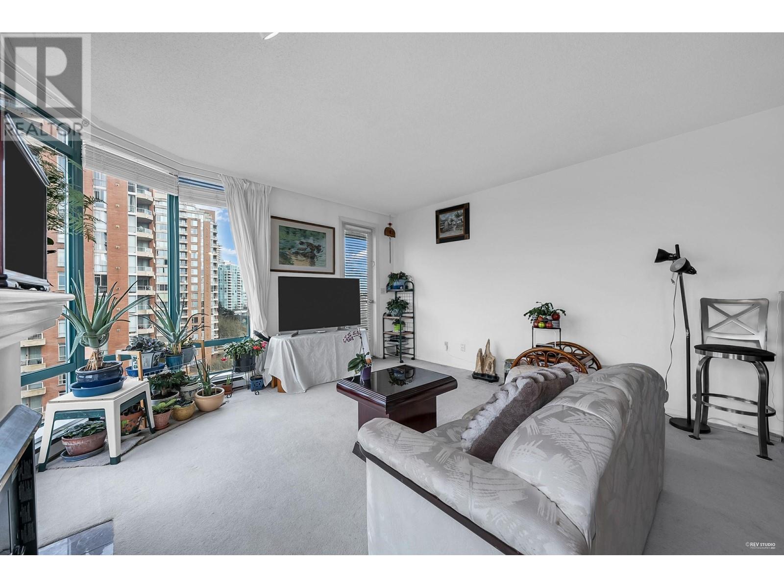 1001 4603 Hazel Street Property Photo 5