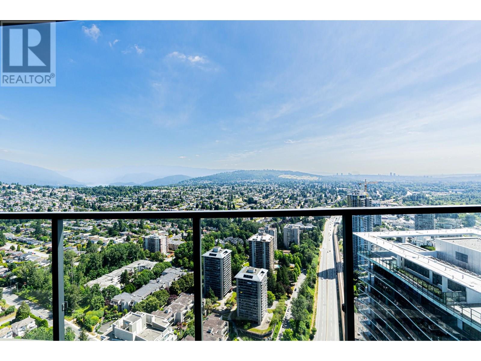 5305 4880 Lougheed Highway Property Photo 11
