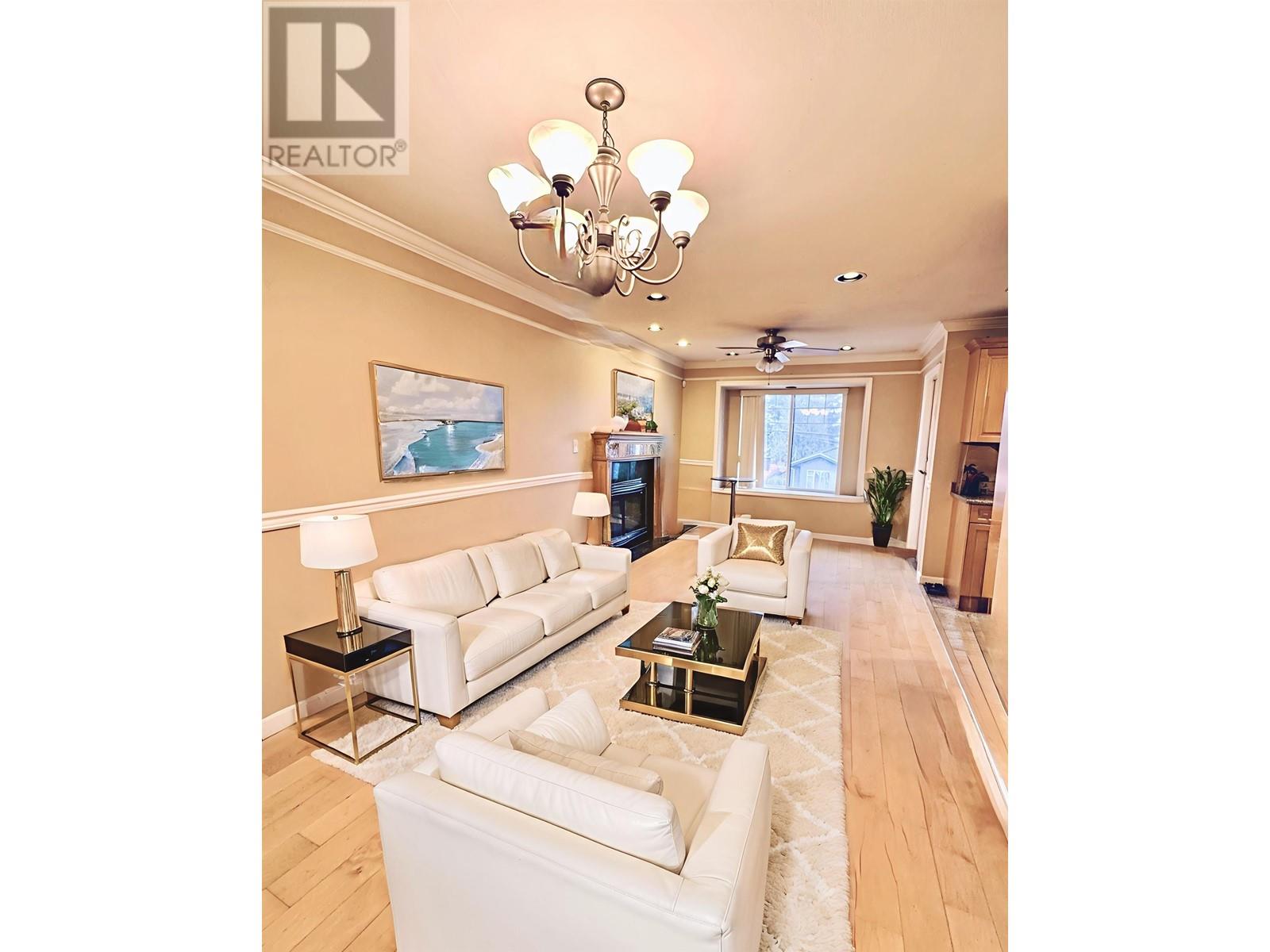 5366 Manor Street Property Photo 1