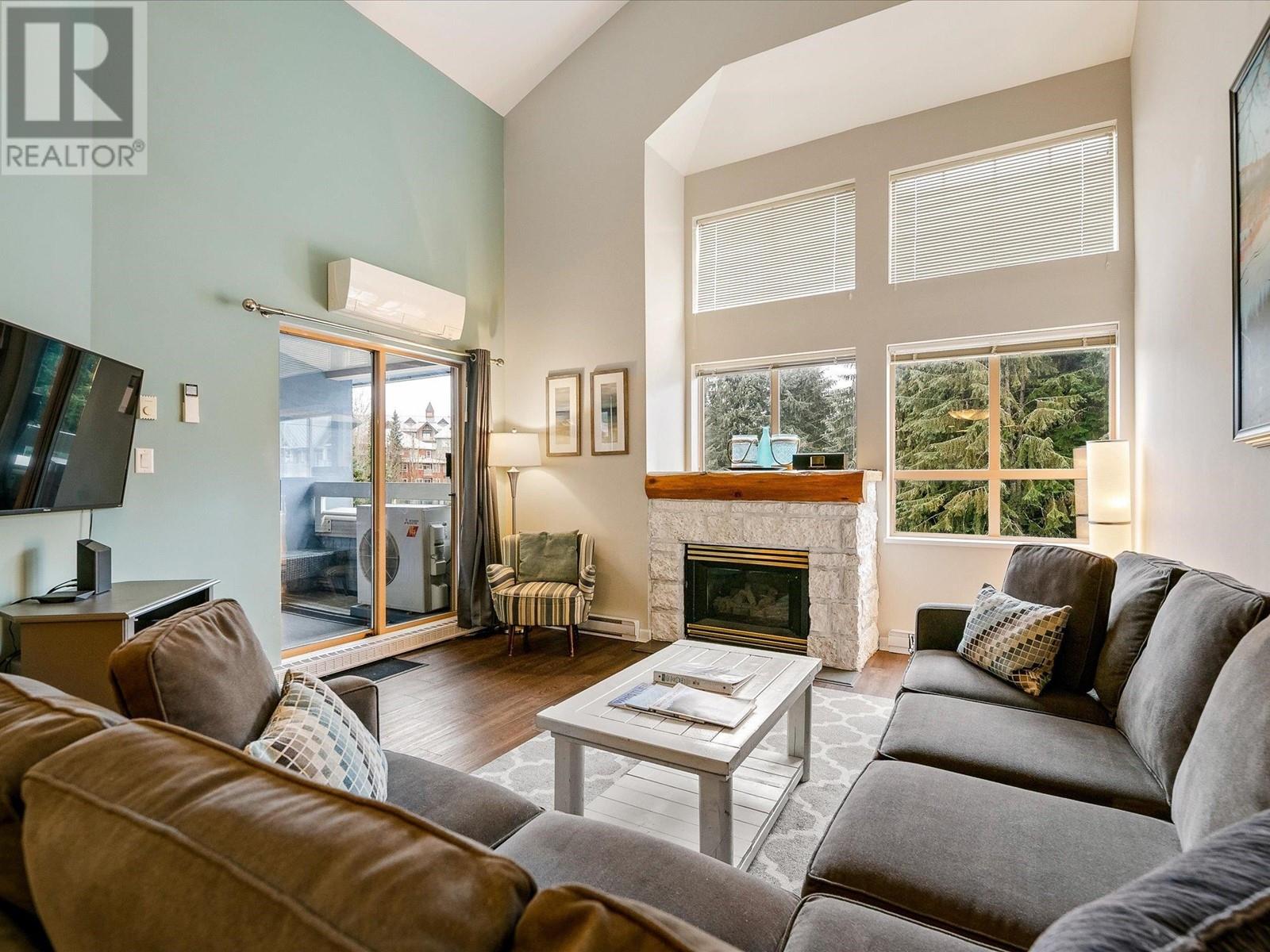 323 4338 Main Street Property Photo 3