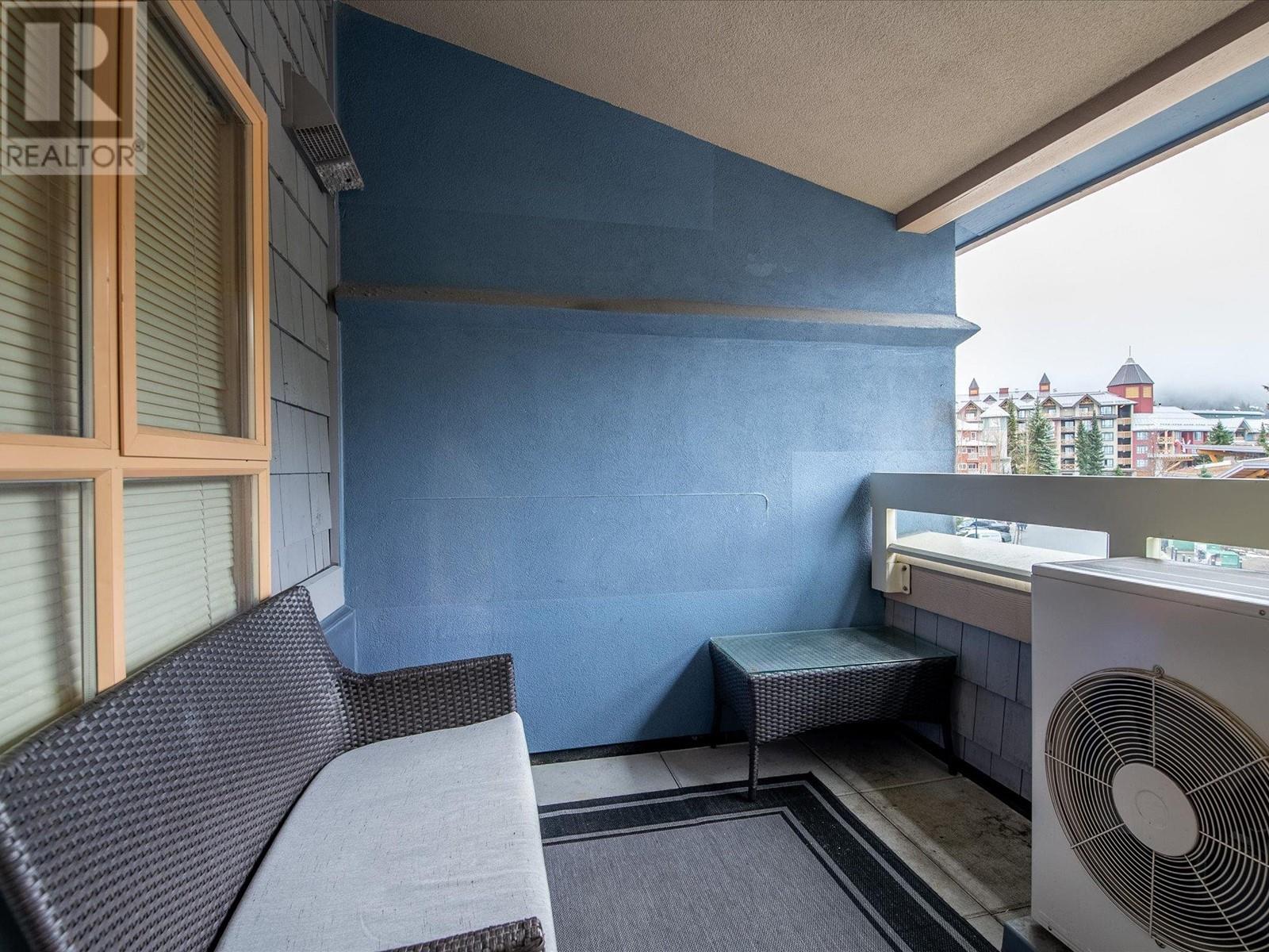 323 4338 Main Street Property Photo 6