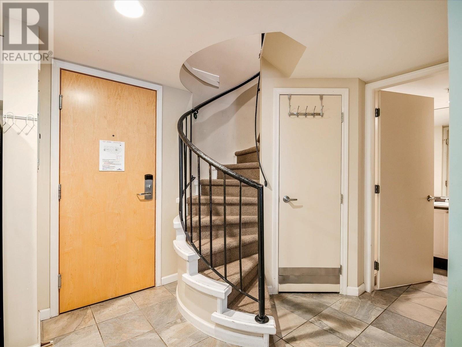 323 4338 Main Street Property Photo 14