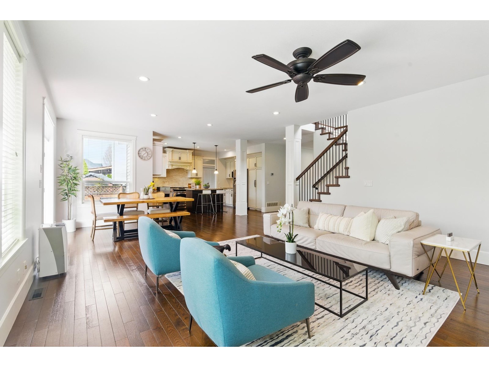 8059 210 Street Property Photo 5
