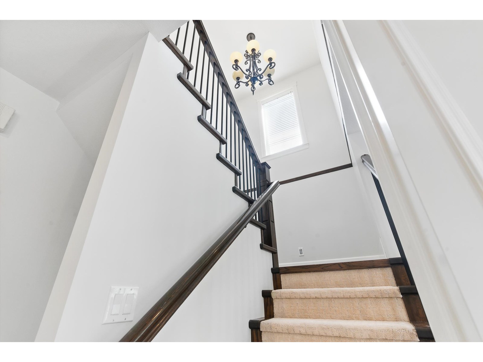 8059 210 Street Property Photo 18