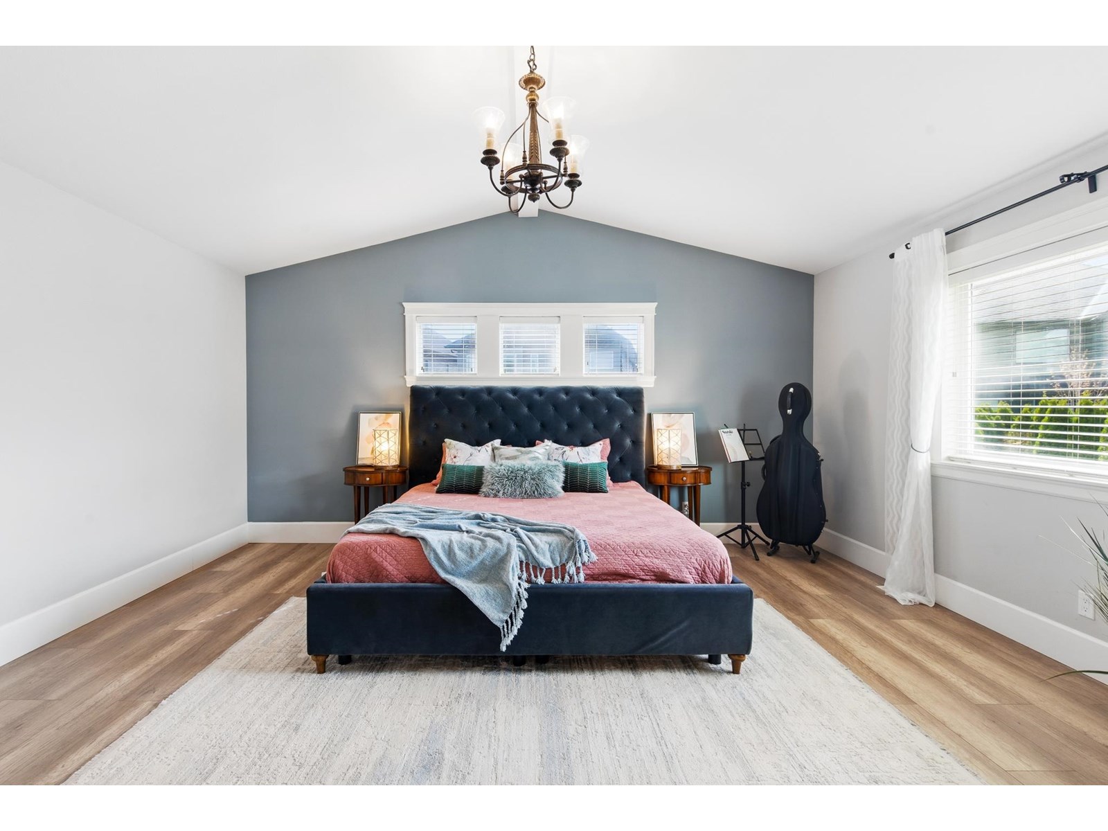 8059 210 Street Property Photo 20