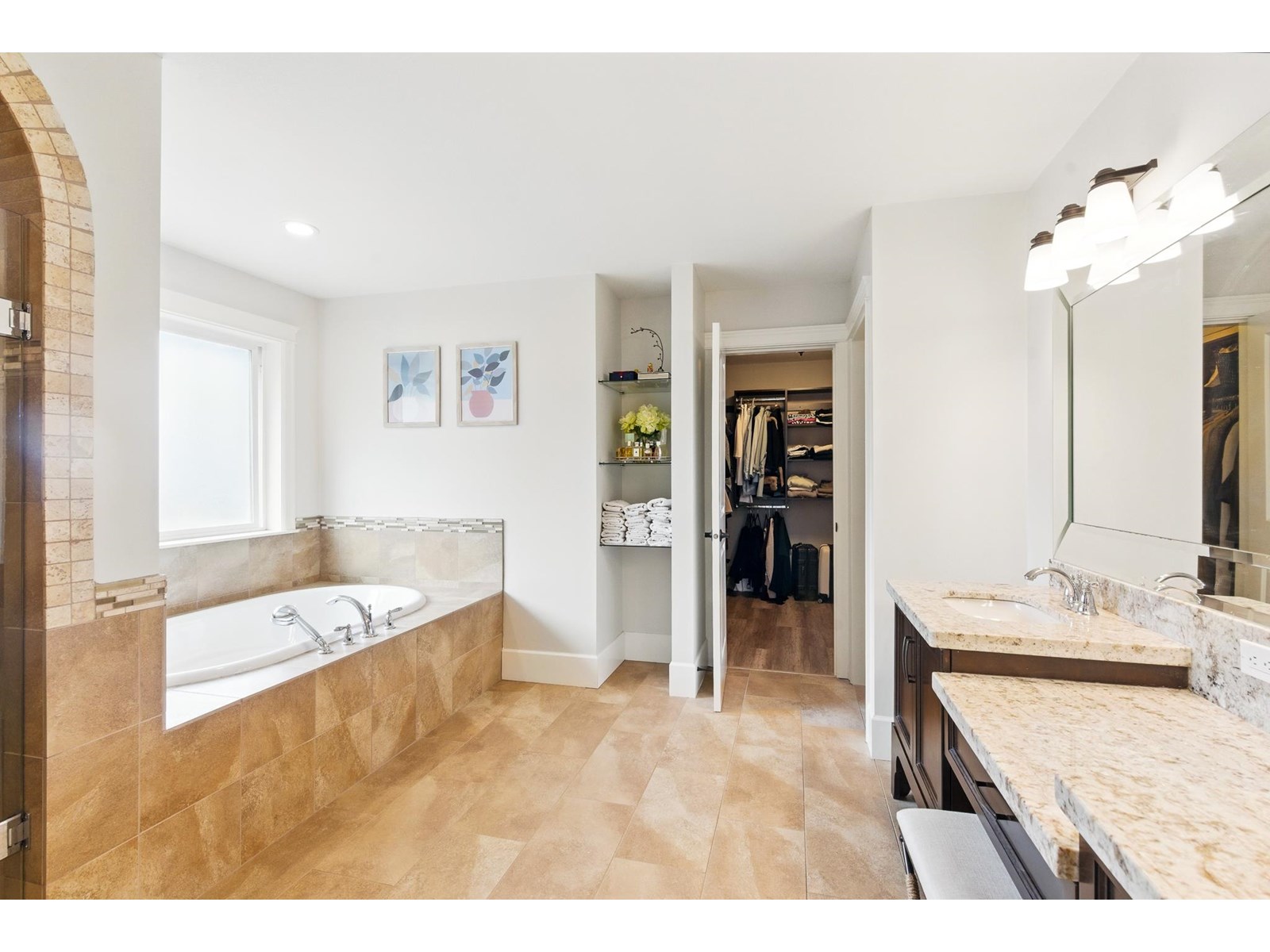 8059 210 Street Property Photo 23