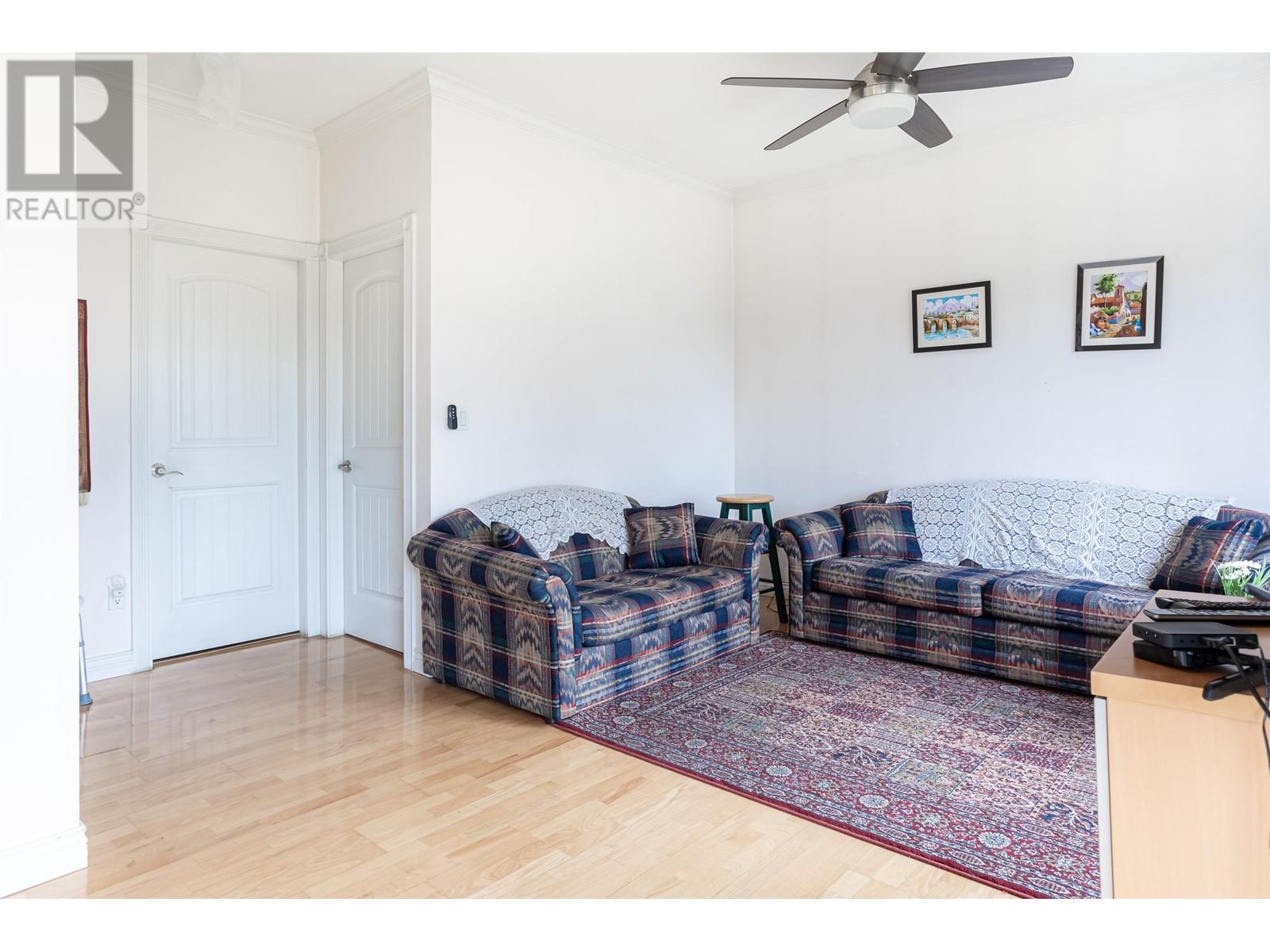 6641 Sperling Avenue Property Photo 13