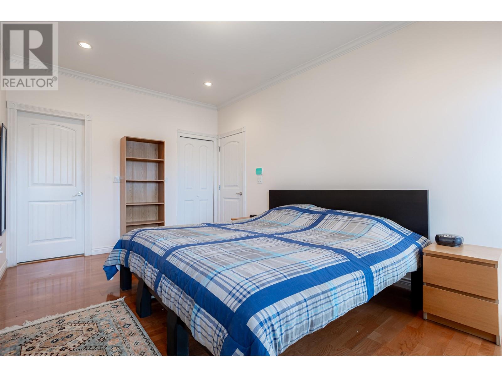 6641 Sperling Avenue Property Photo 17