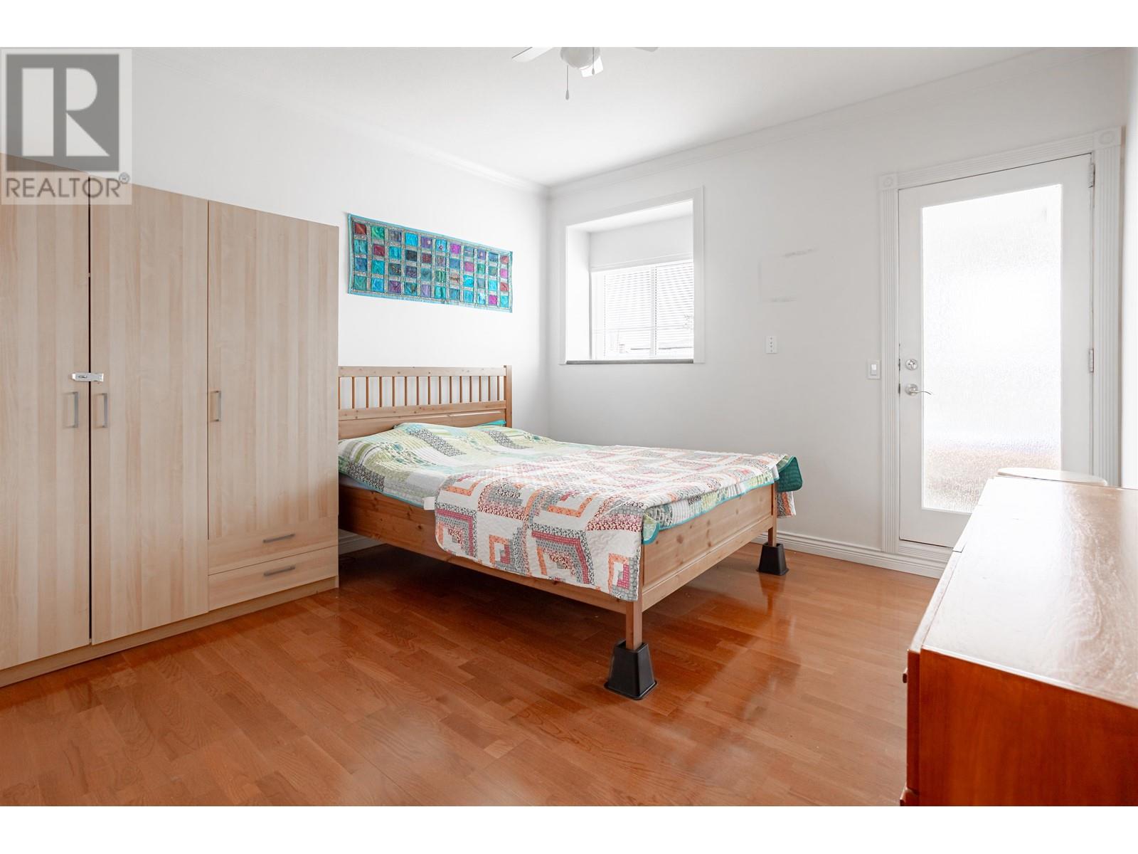 6641 Sperling Avenue Property Photo 18