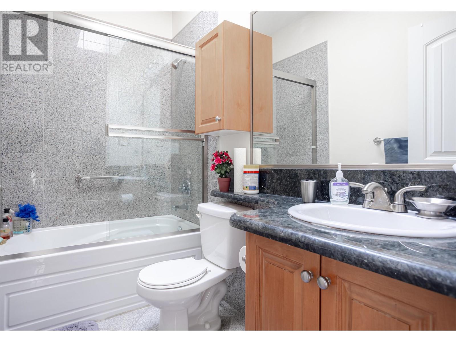 6641 Sperling Avenue Property Photo 23