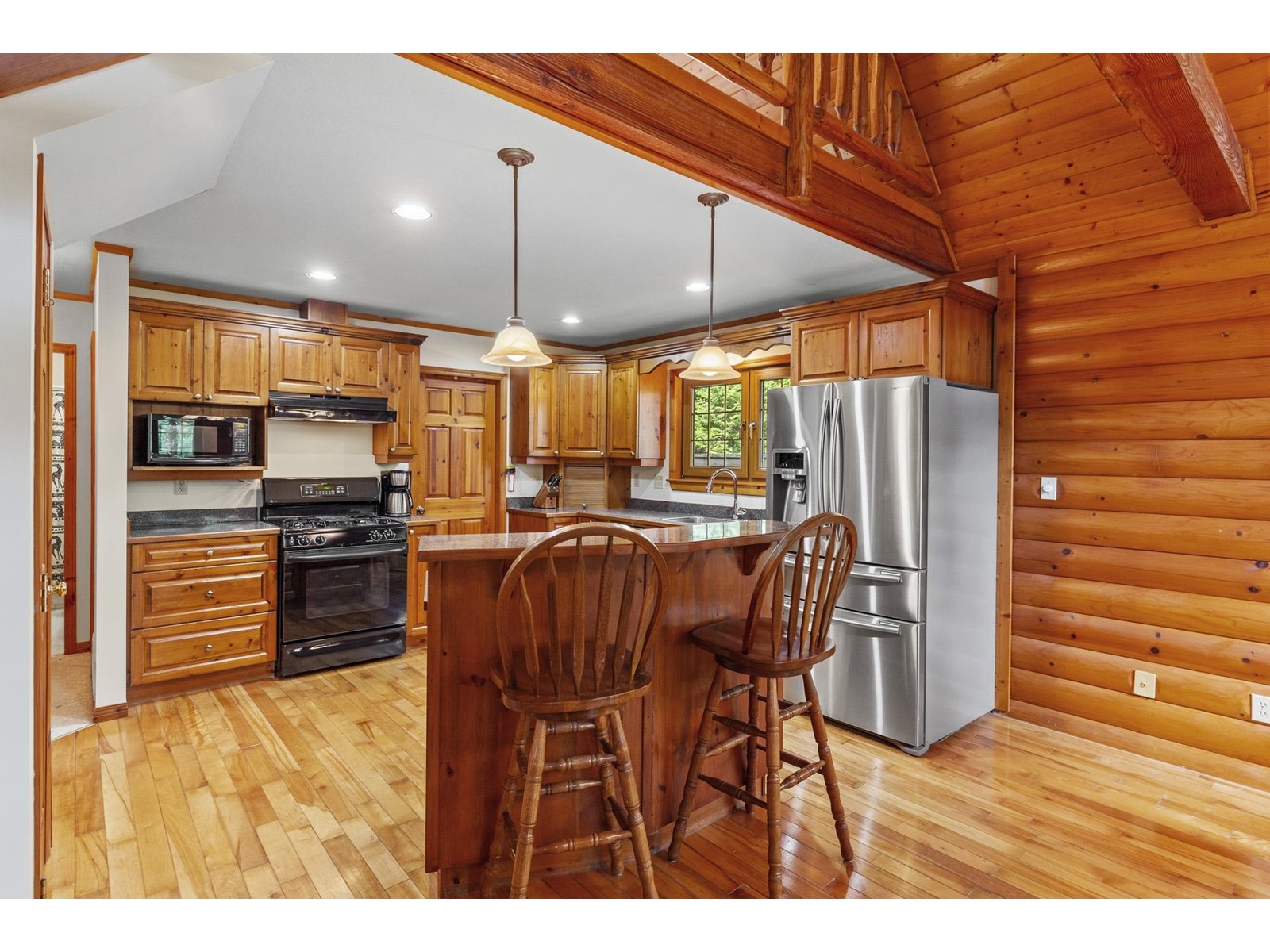 12200 Powell Street Property Photo 12