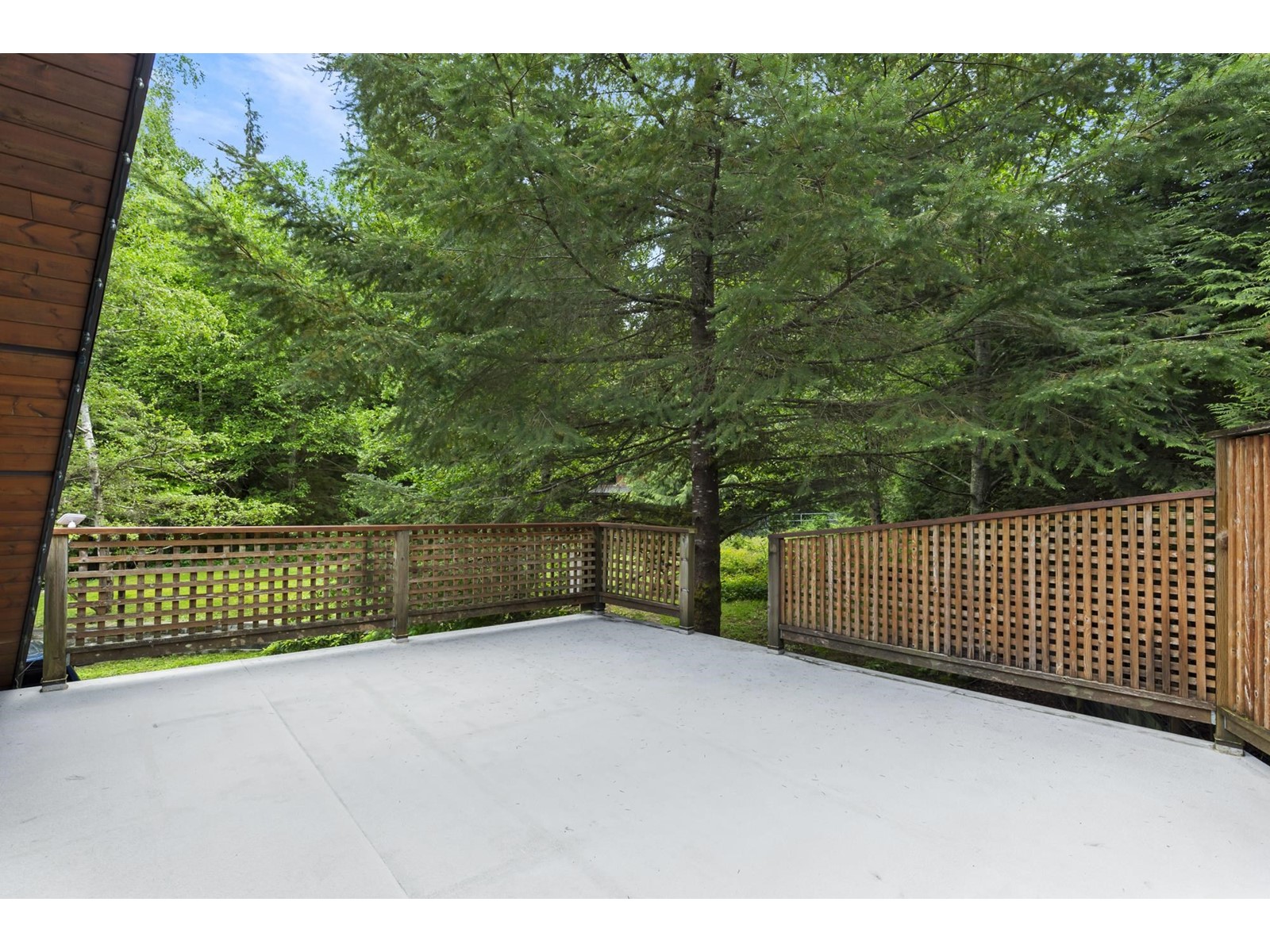 12200 Powell Street Property Photo 31