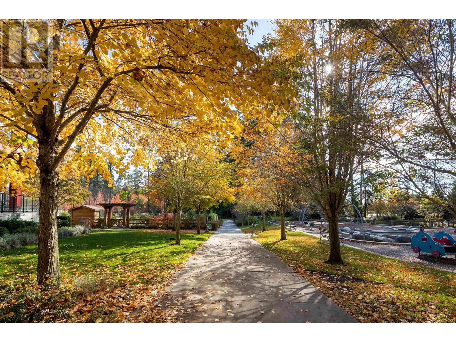 326 3563 Ross Drive Property Photo 4