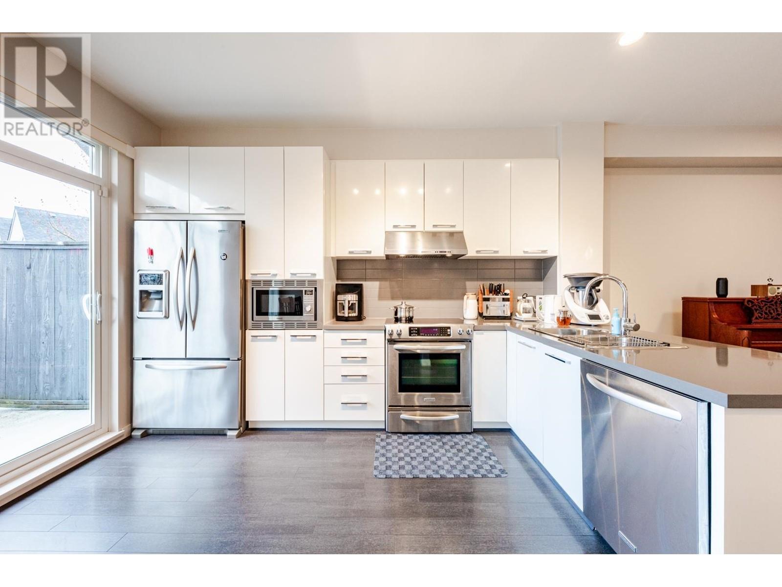 84 1338 Hames Crescent Property Photo 16