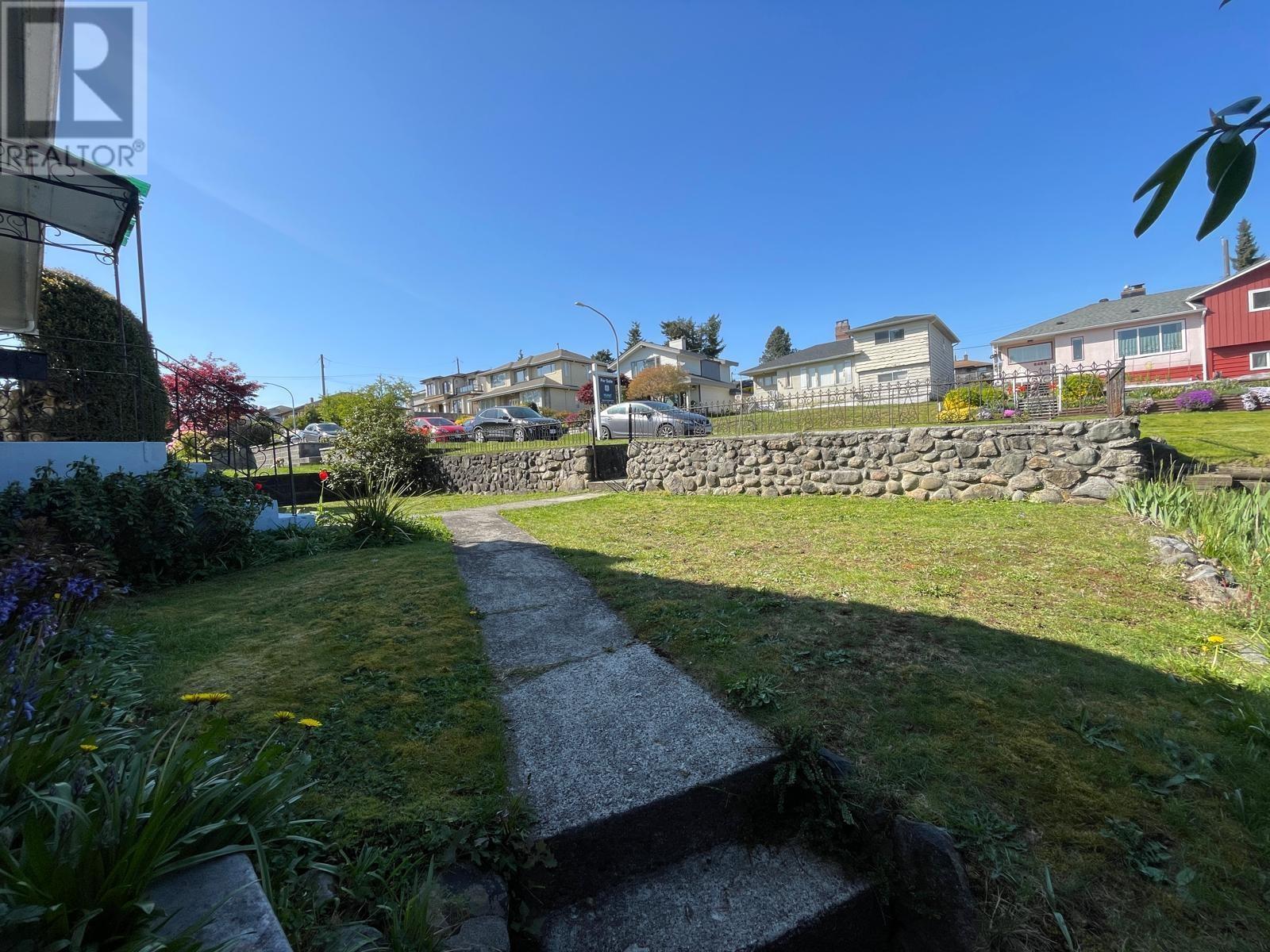 6430 Portland Street Property Photo 3