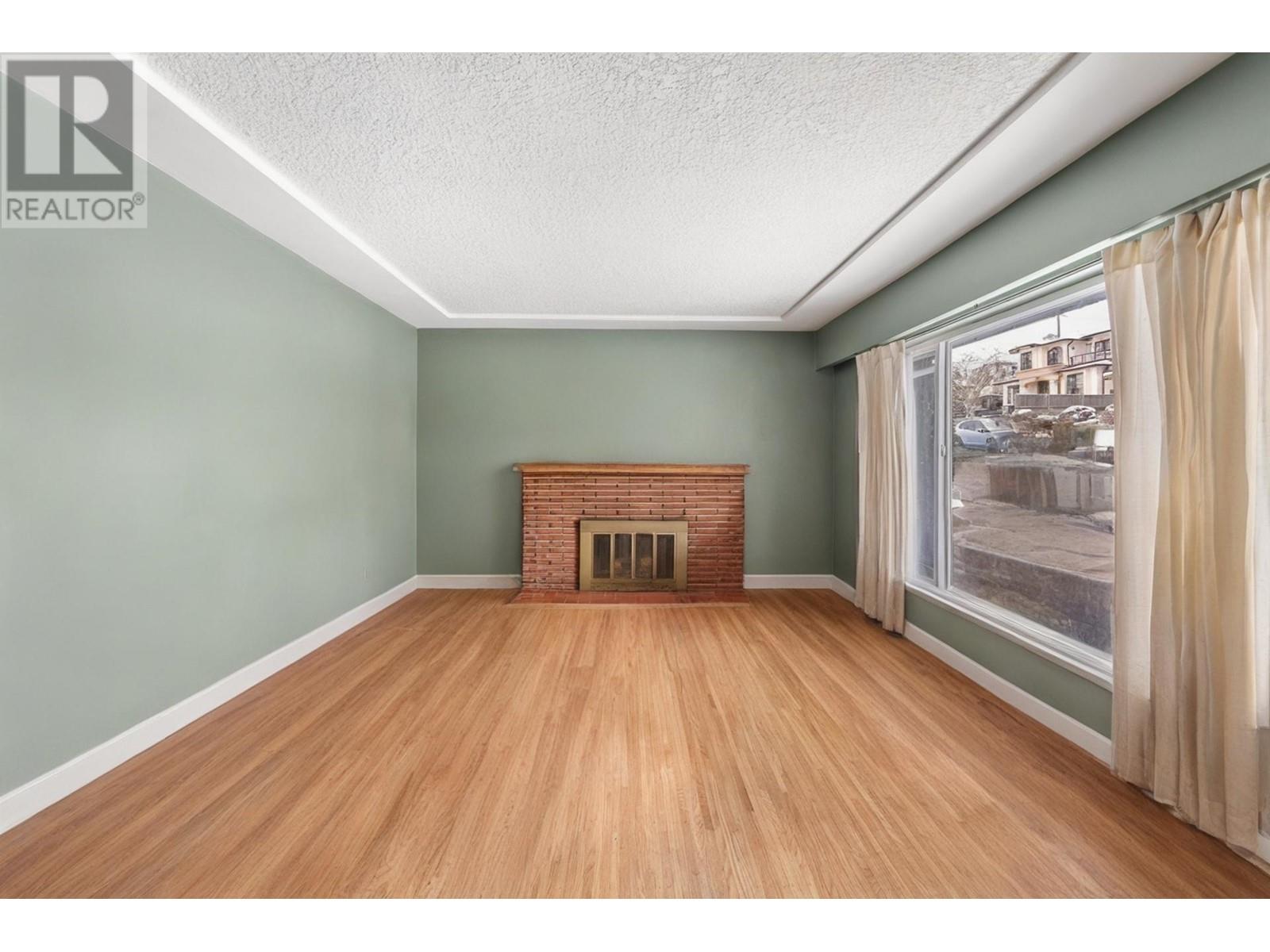 6430 Portland Street Property Photo 5