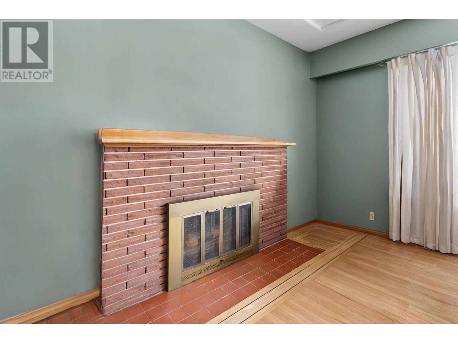 6430 Portland Street Property Photo 6