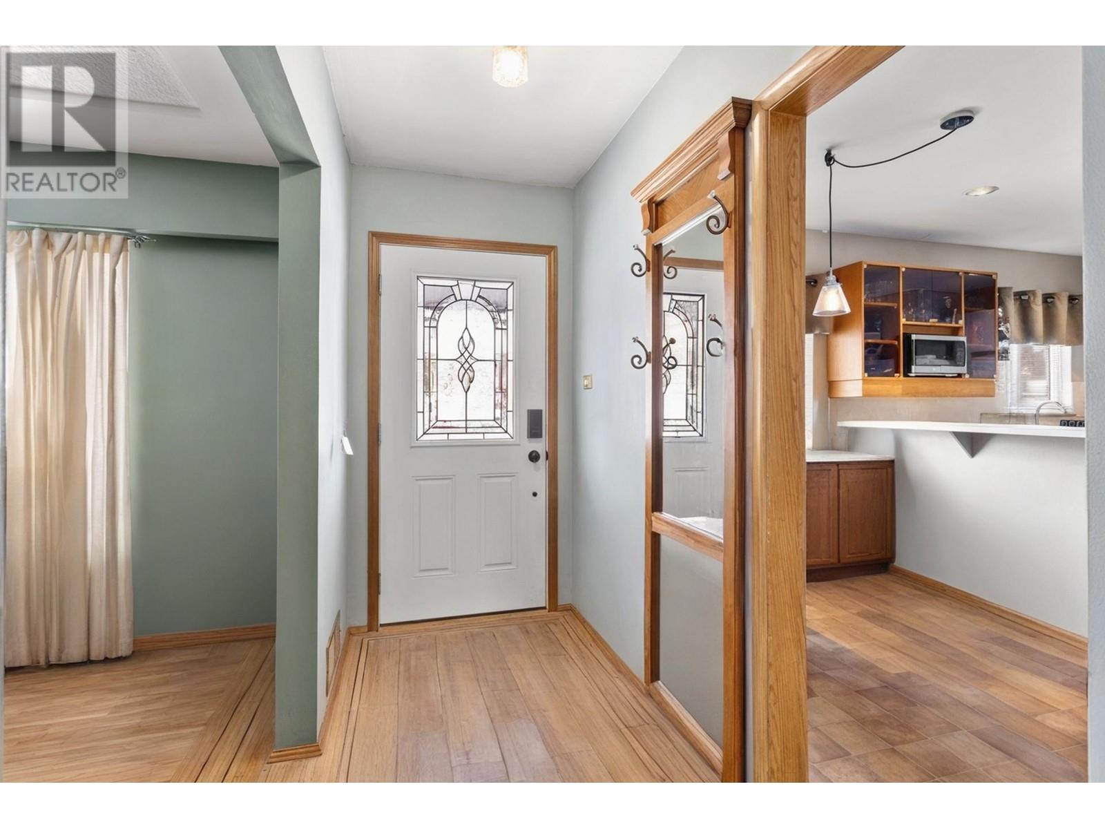 6430 Portland Street Property Photo 8