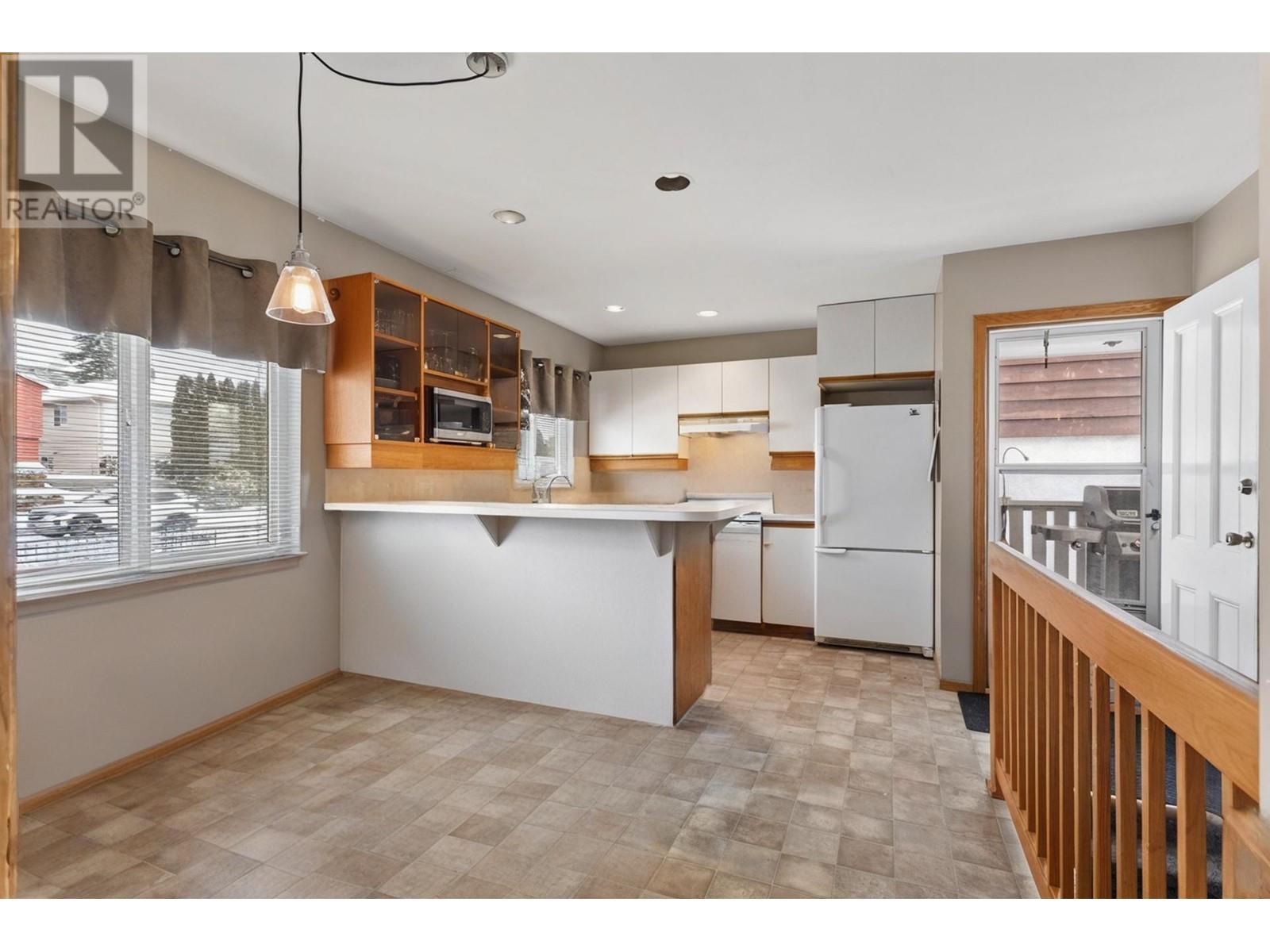 6430 Portland Street Property Photo 9