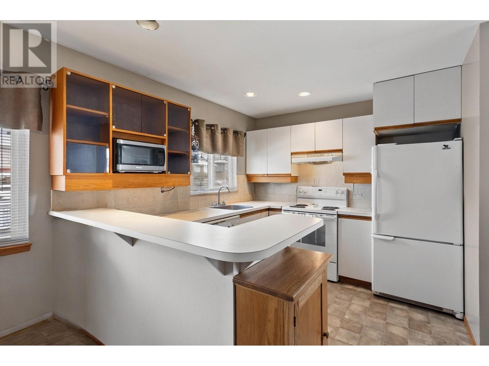 6430 Portland Street Property Photo 10