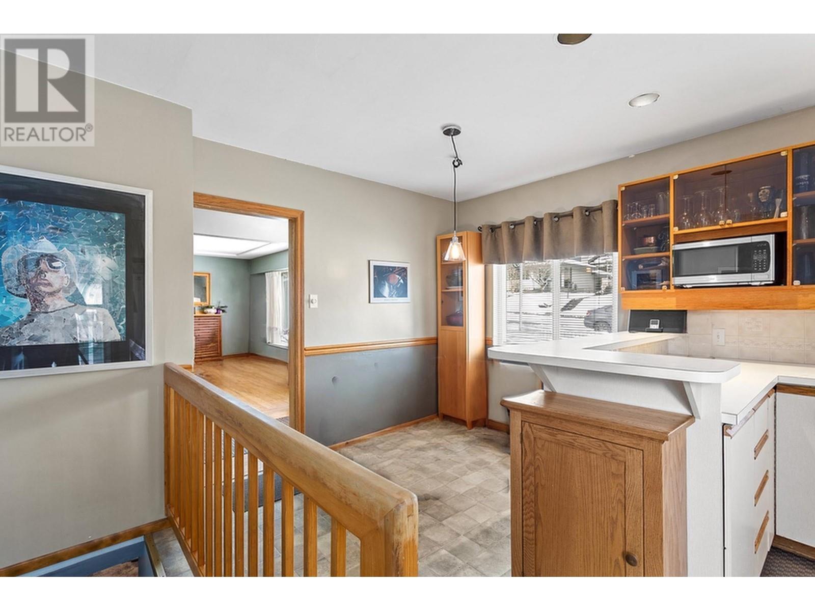 6430 Portland Street Property Photo 12