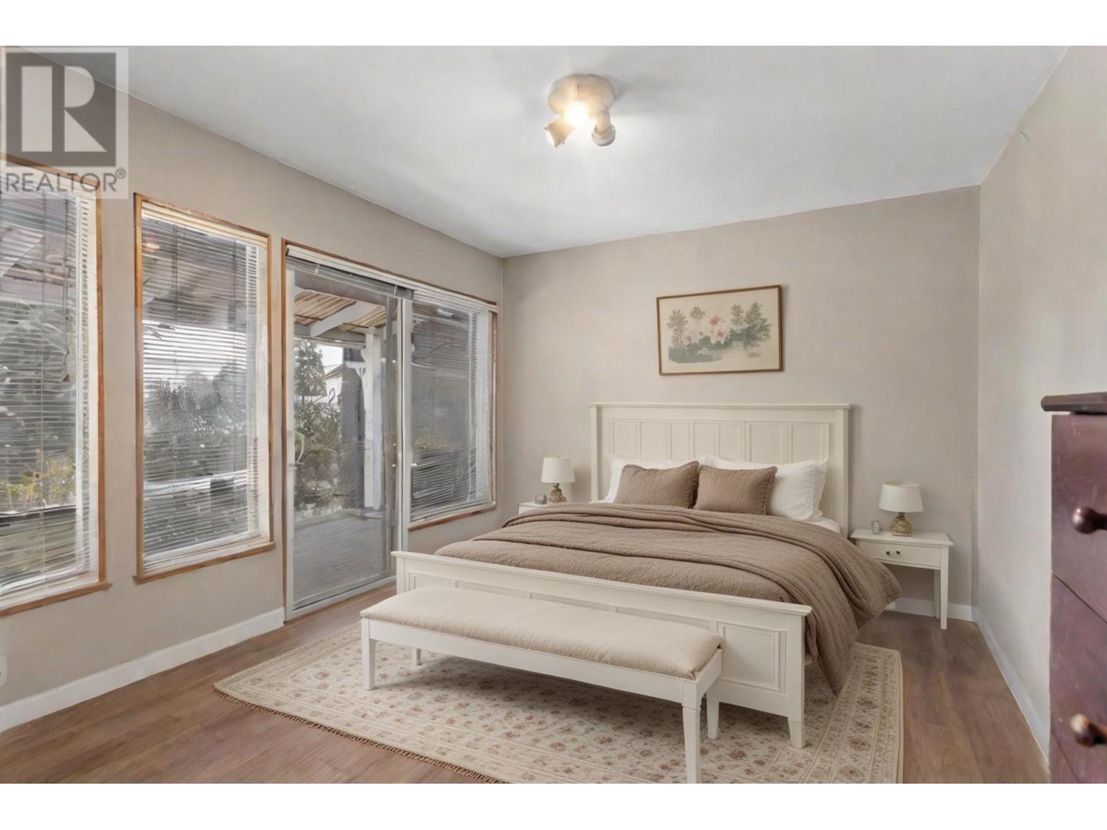 6430 Portland Street Property Photo 13