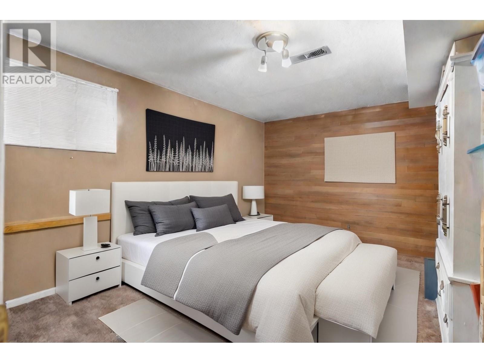 6430 Portland Street Property Photo 22