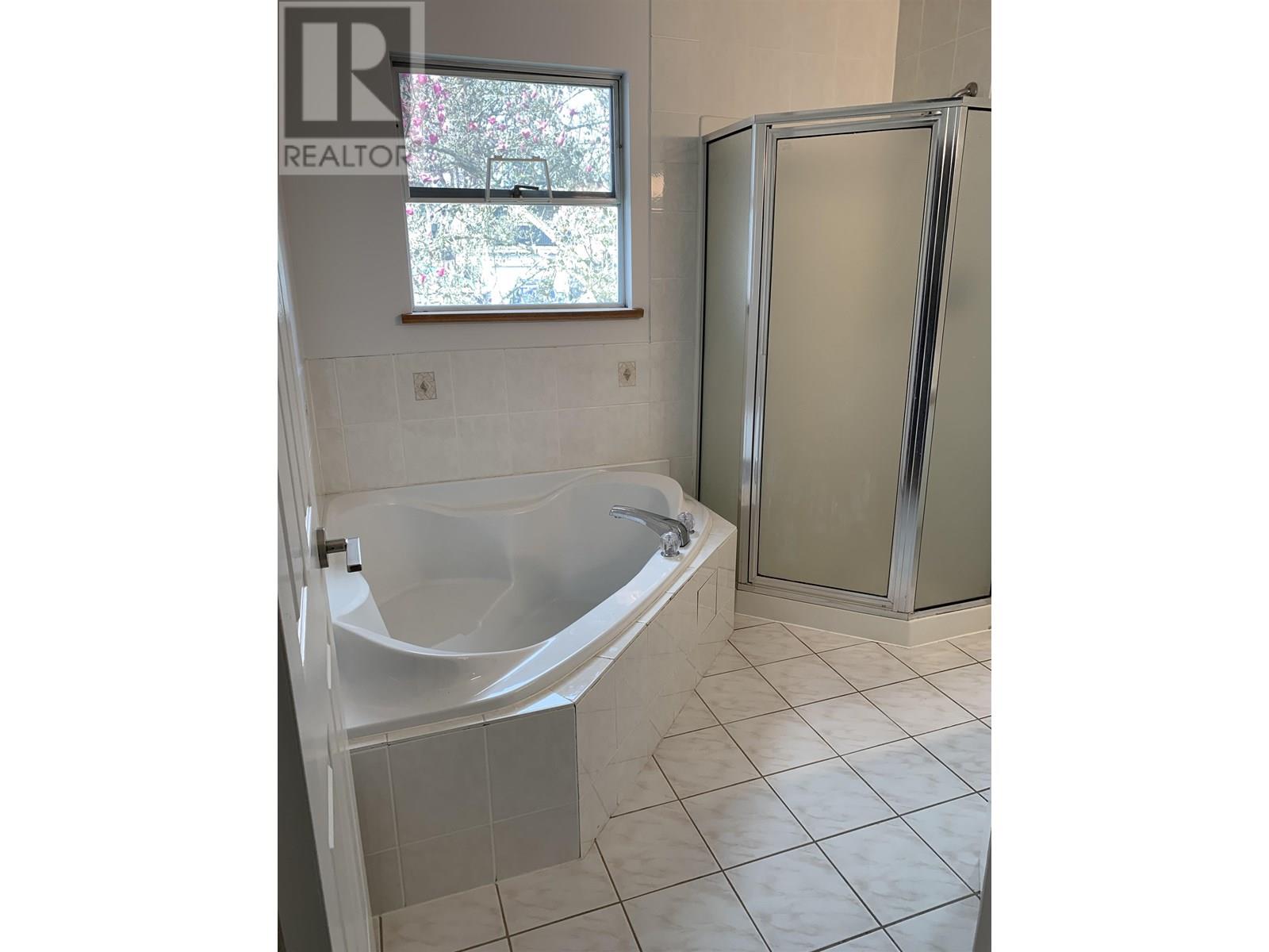 4227 W 14th Avenue Property Photo 11