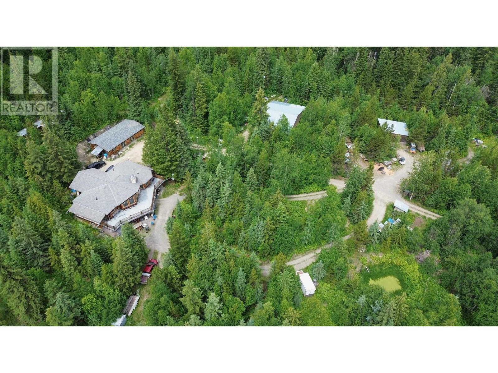 3561 Canim-hendrix Lake Road Property Photo 3
