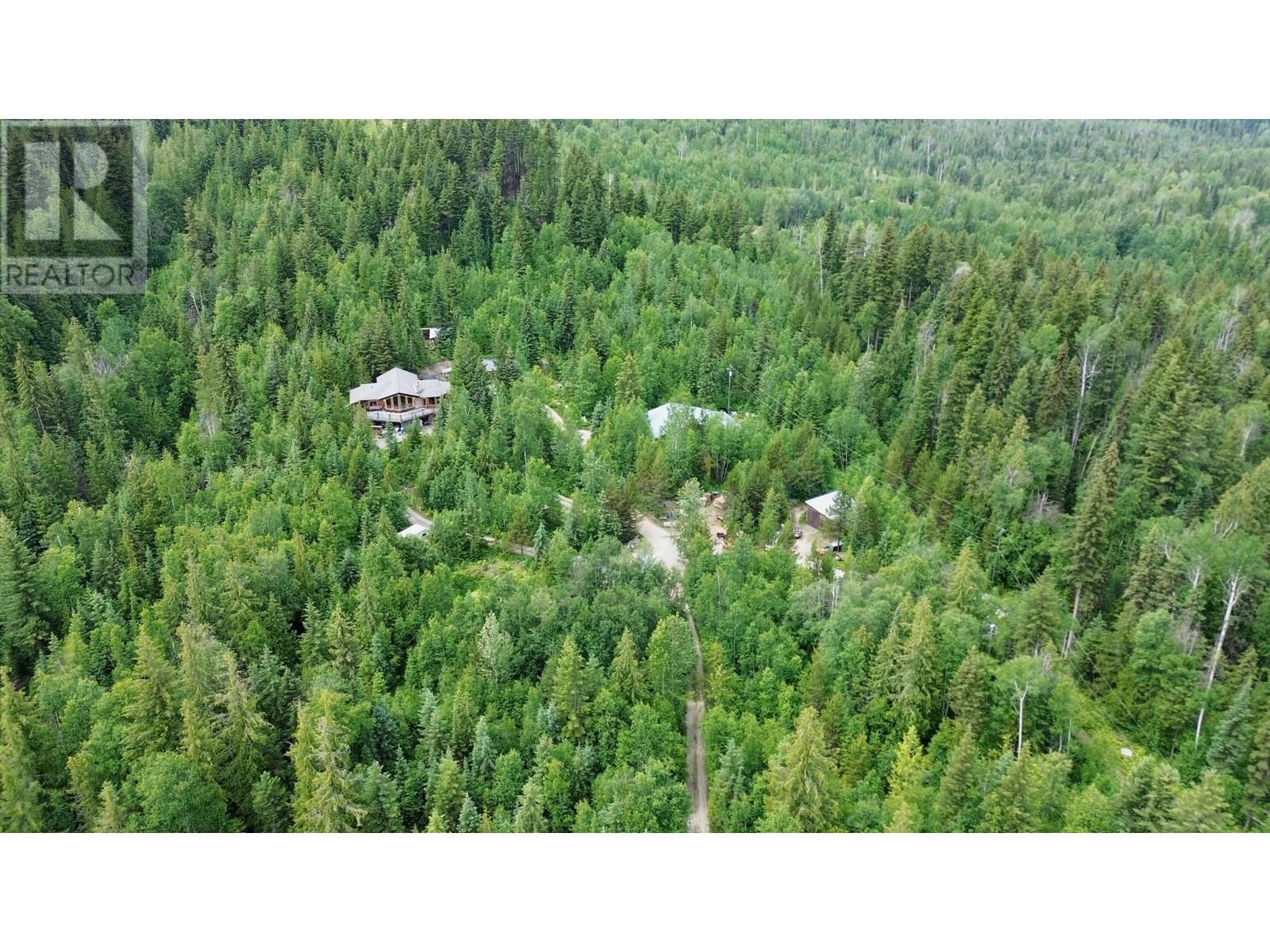 3561 Canim-hendrix Lake Road Property Photo 18