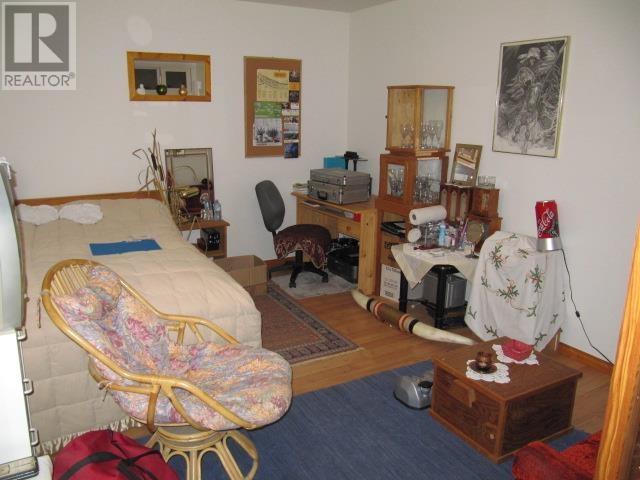 3561 Canim-hendrix Lake Road Property Photo 23